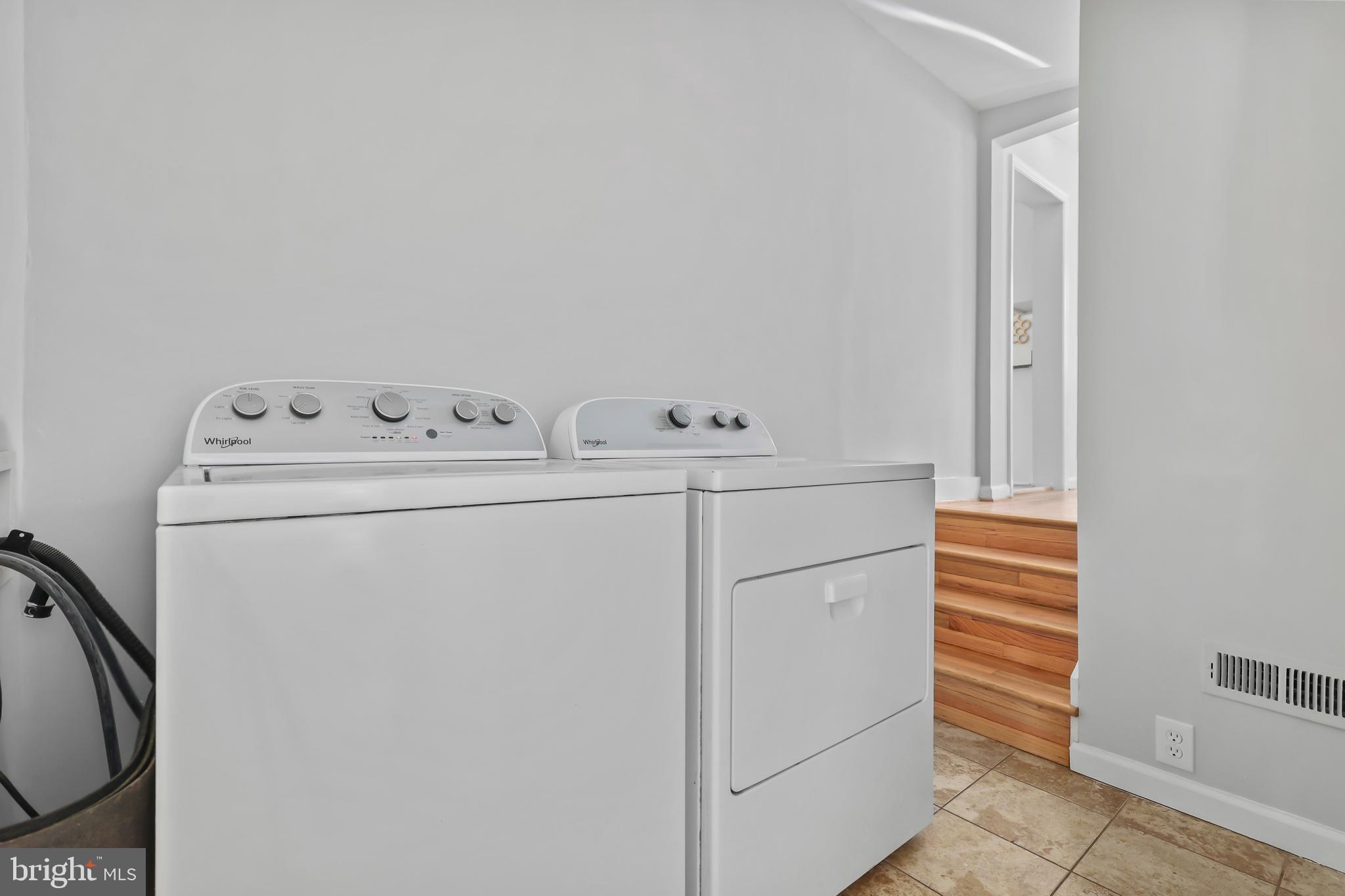 WEST LAWN - Residential