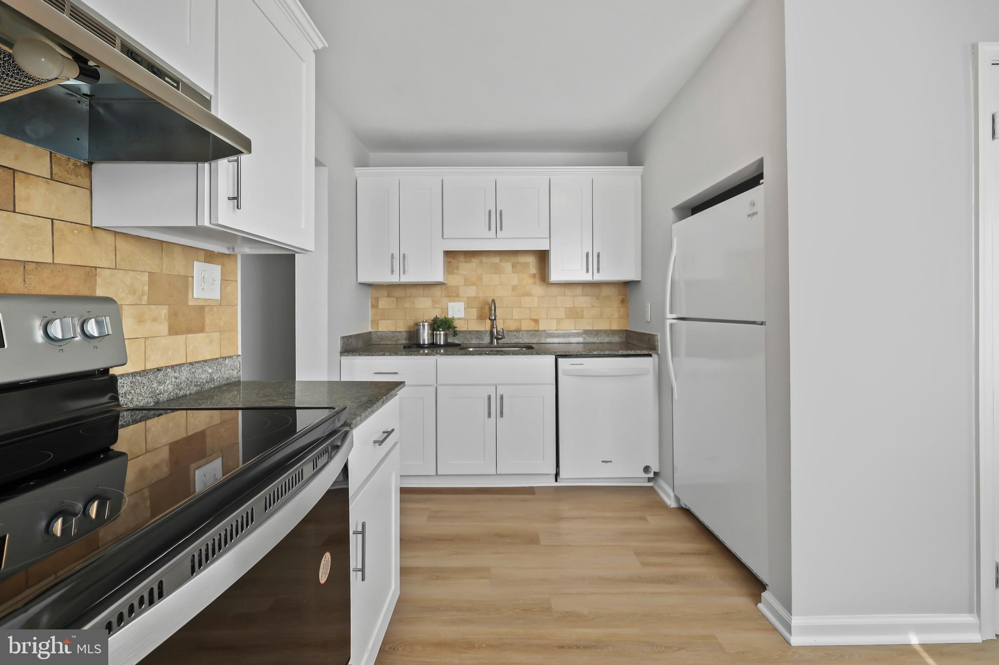 WEST LAWN - Residential