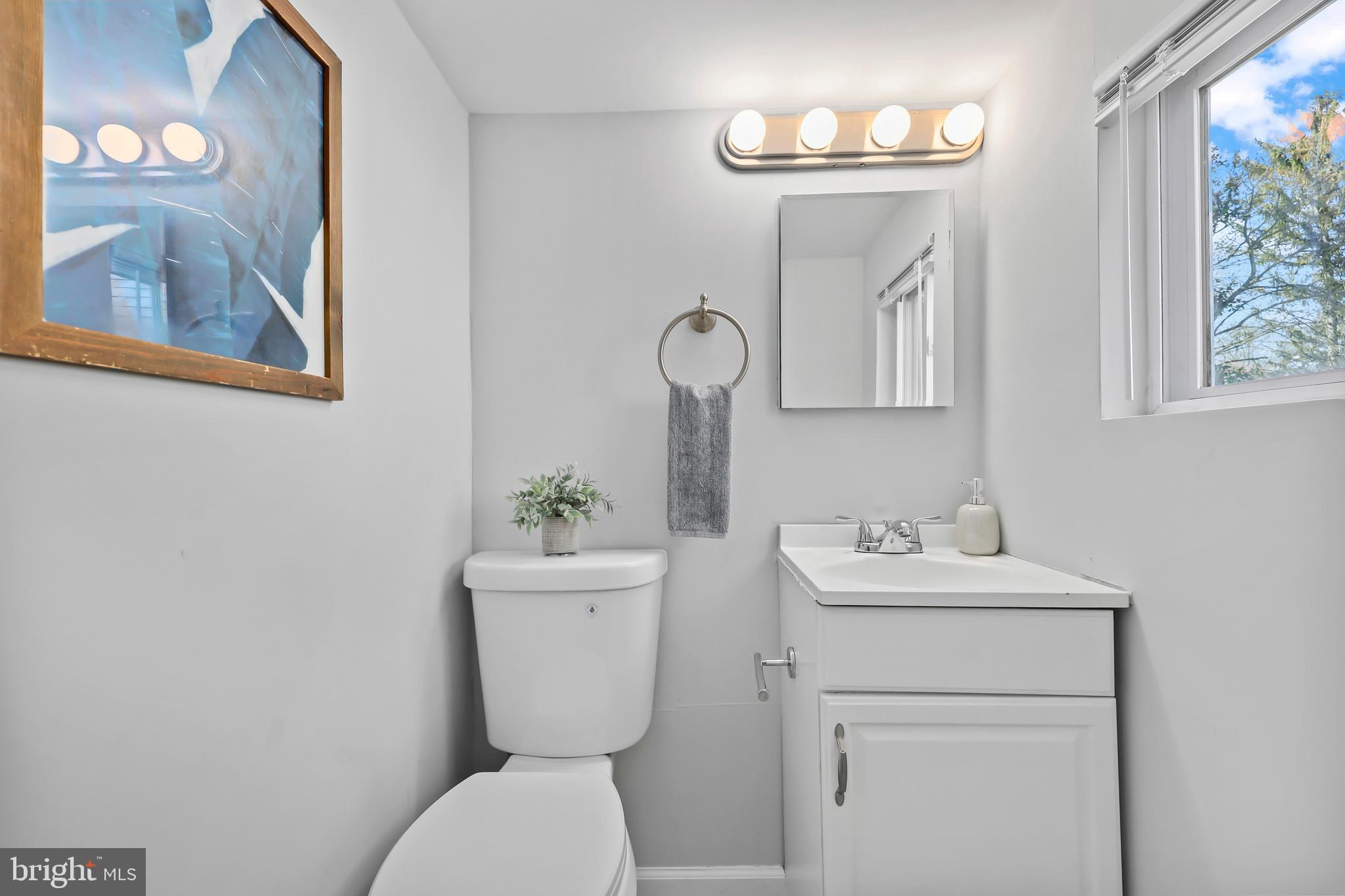 WEST LAWN - Residential