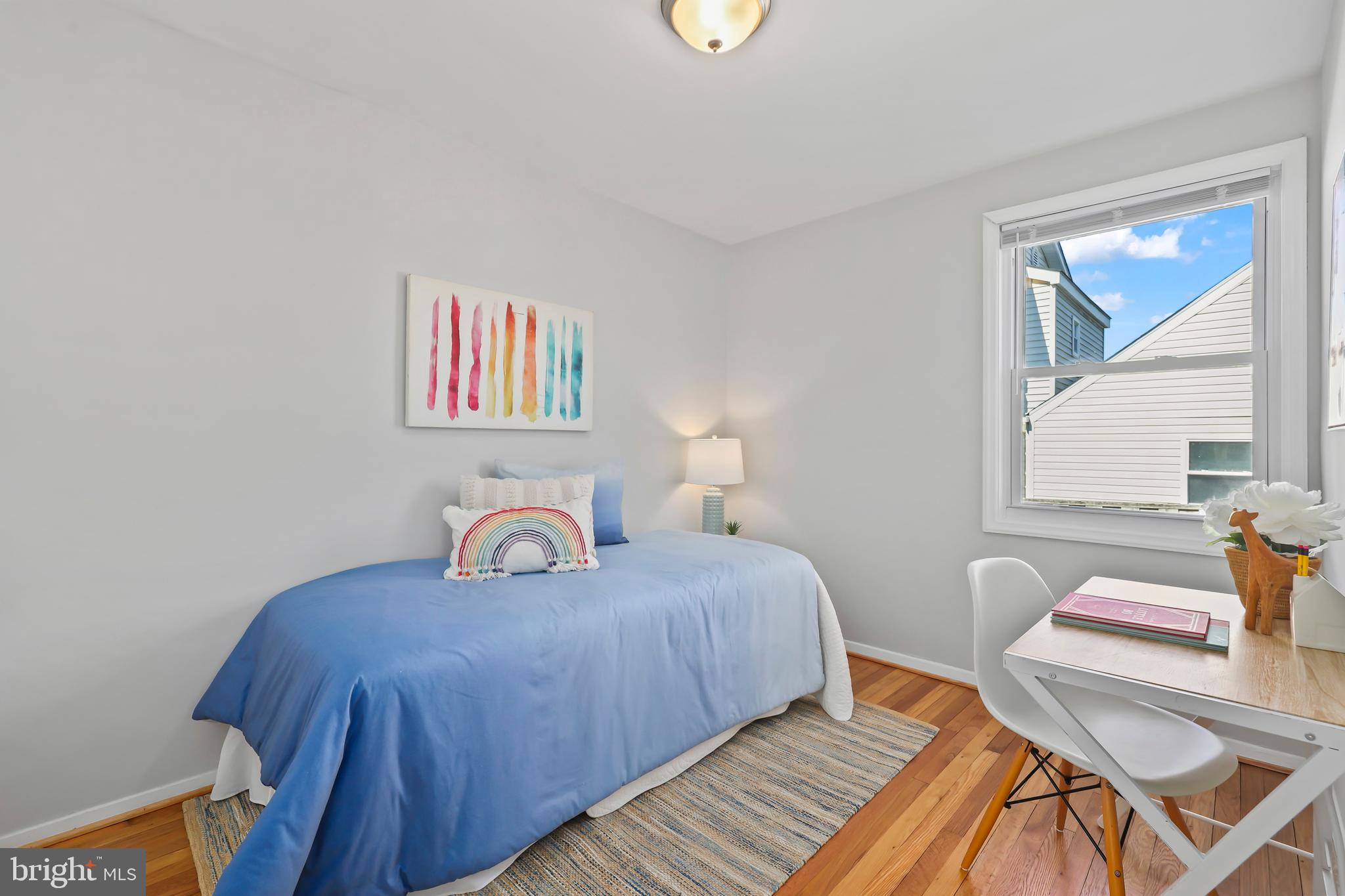 WEST LAWN - Residential