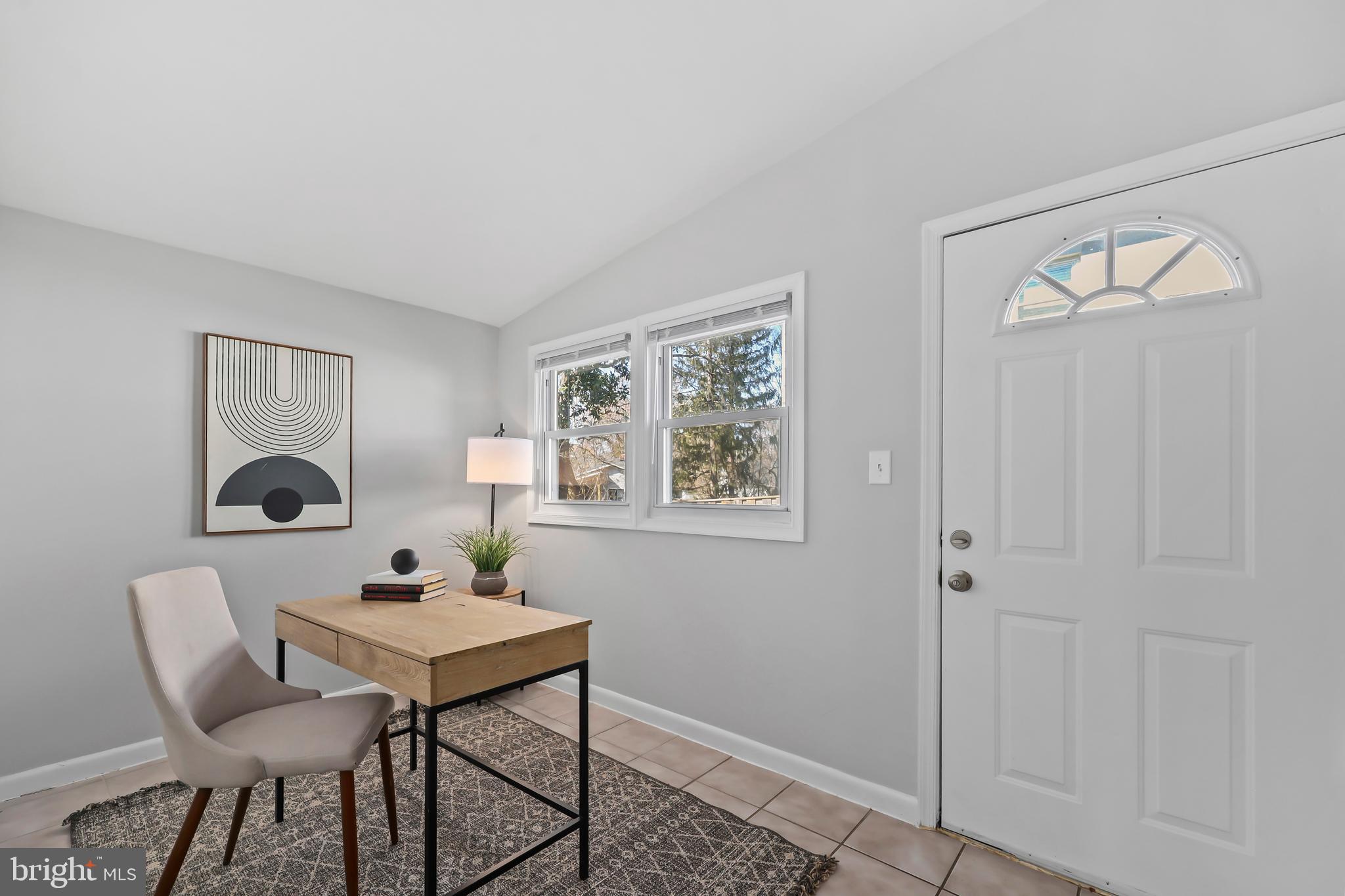 WEST LAWN - Residential