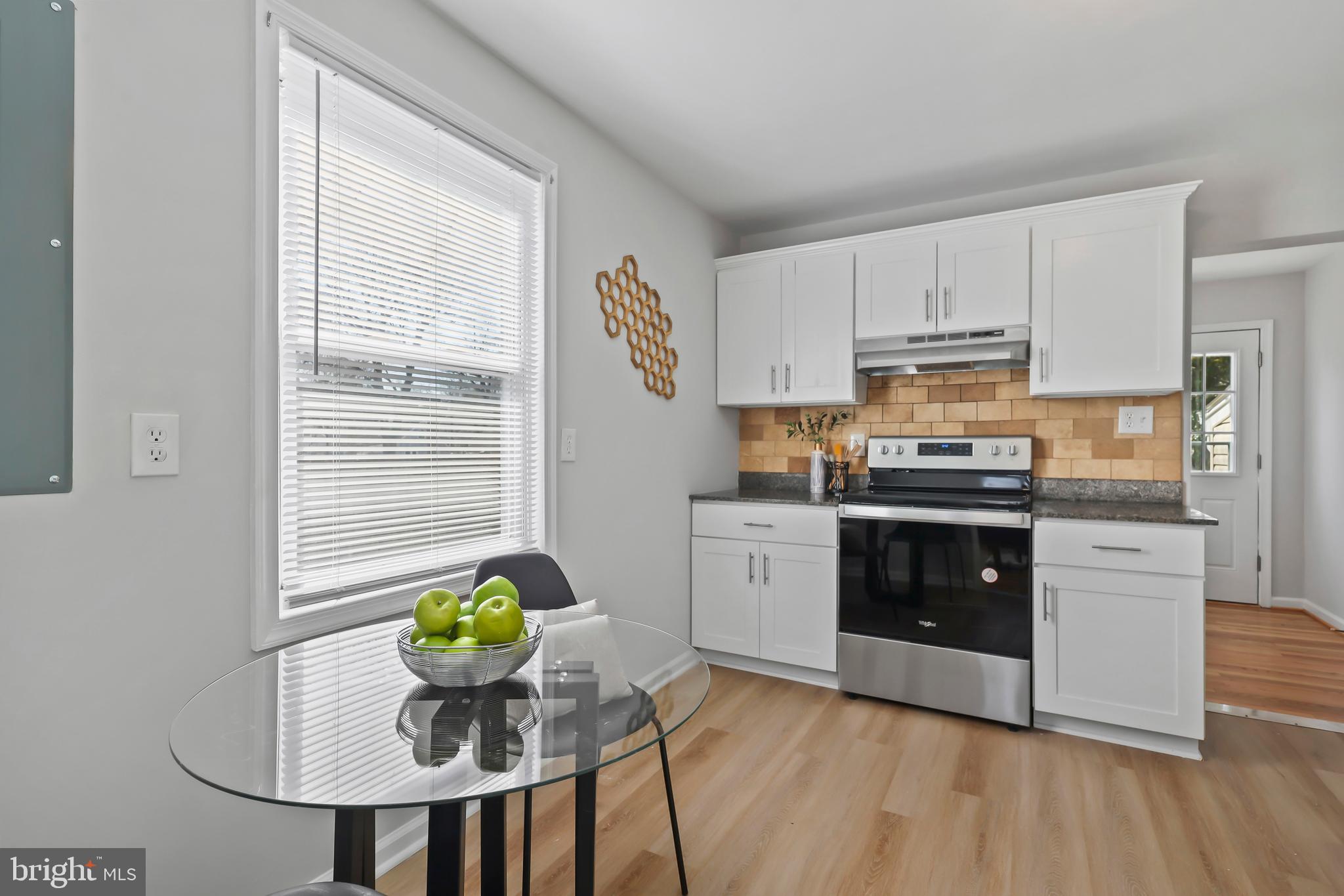 WEST LAWN - Residential