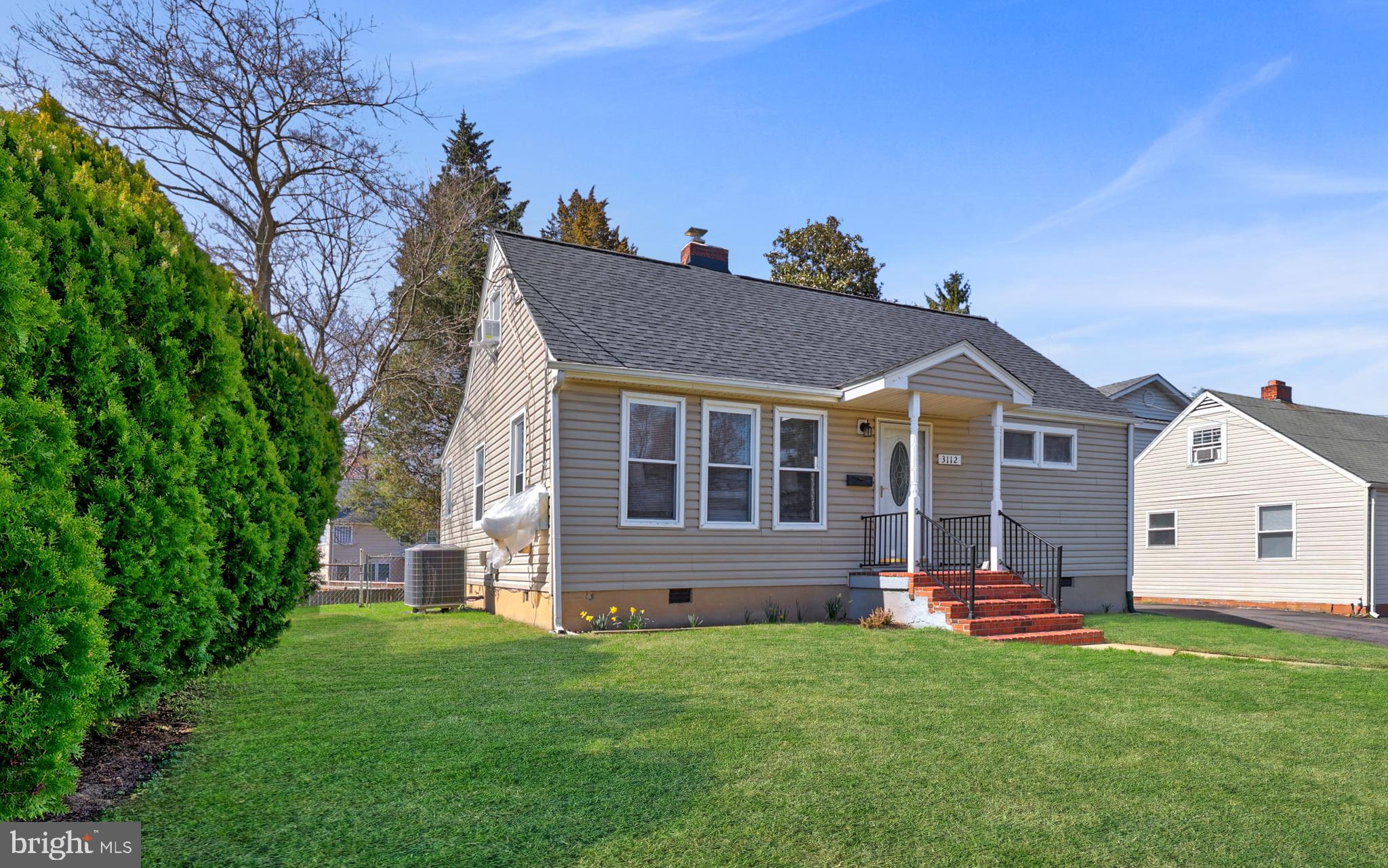 WEST LAWN - Residential