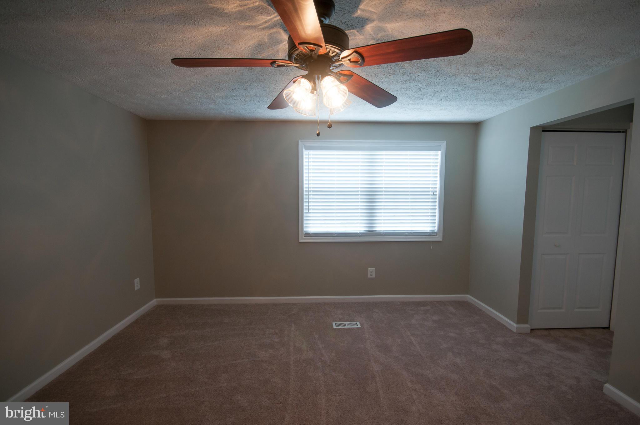 HARMANS WOODS - Residential