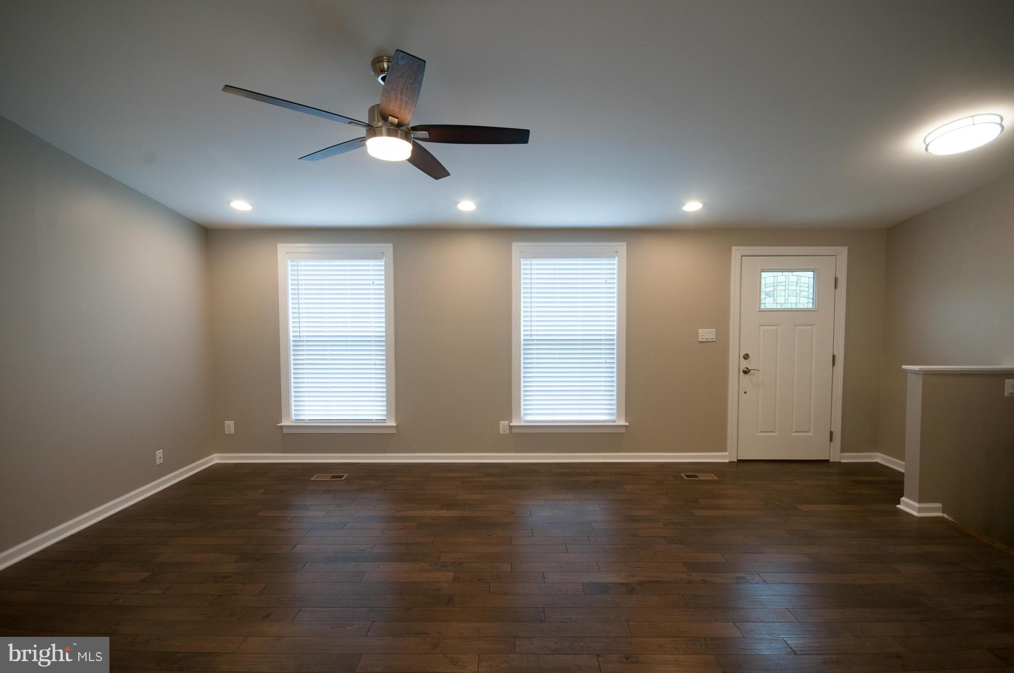 HARMANS WOODS - Residential