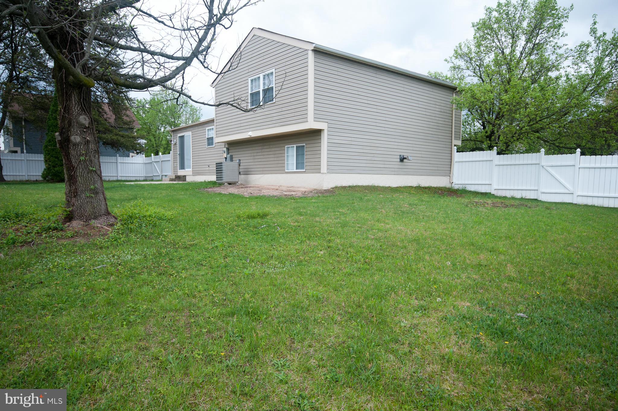 HARMANS WOODS - Residential