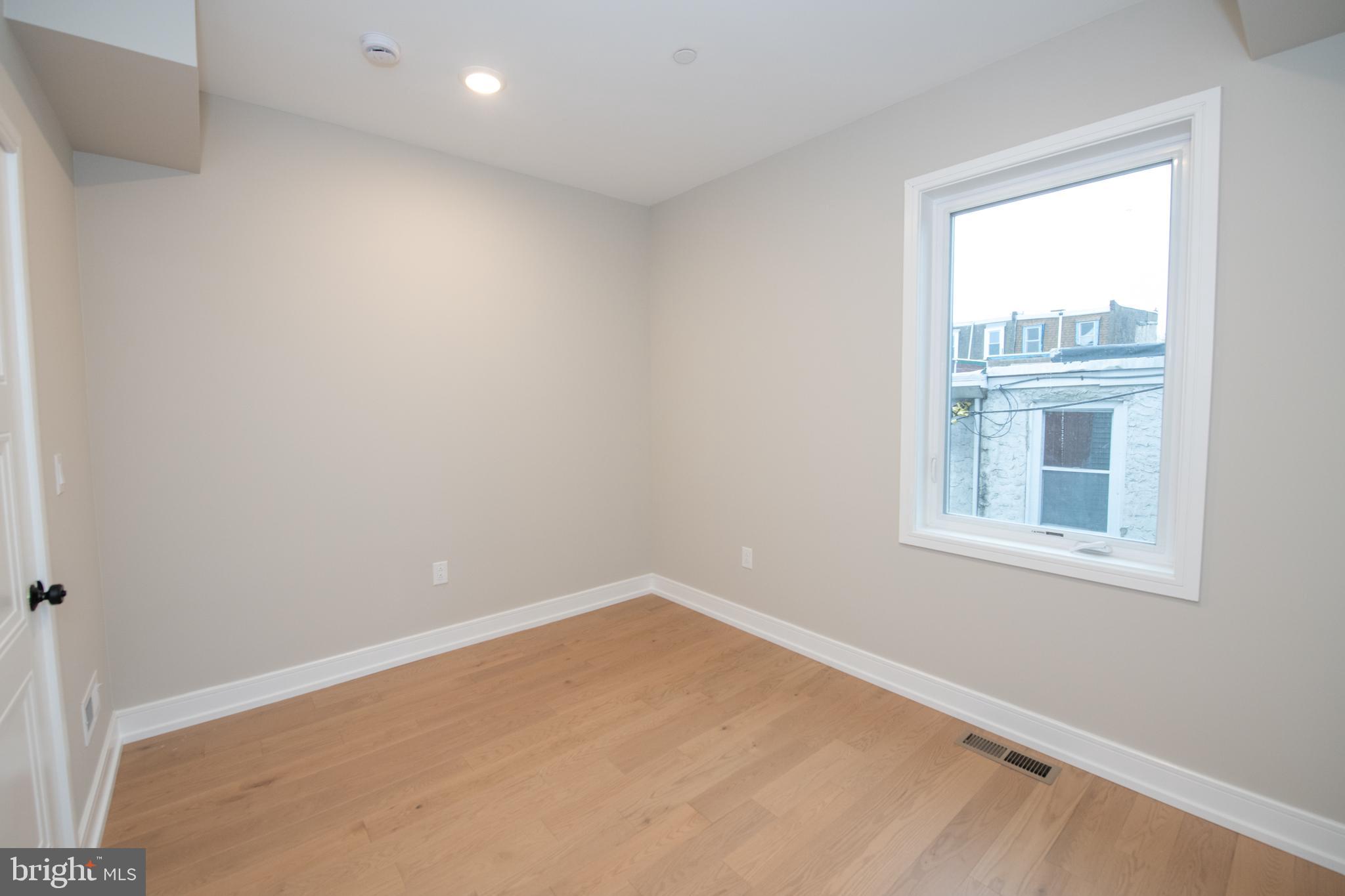 SOUTH KENSINGTON - Residential