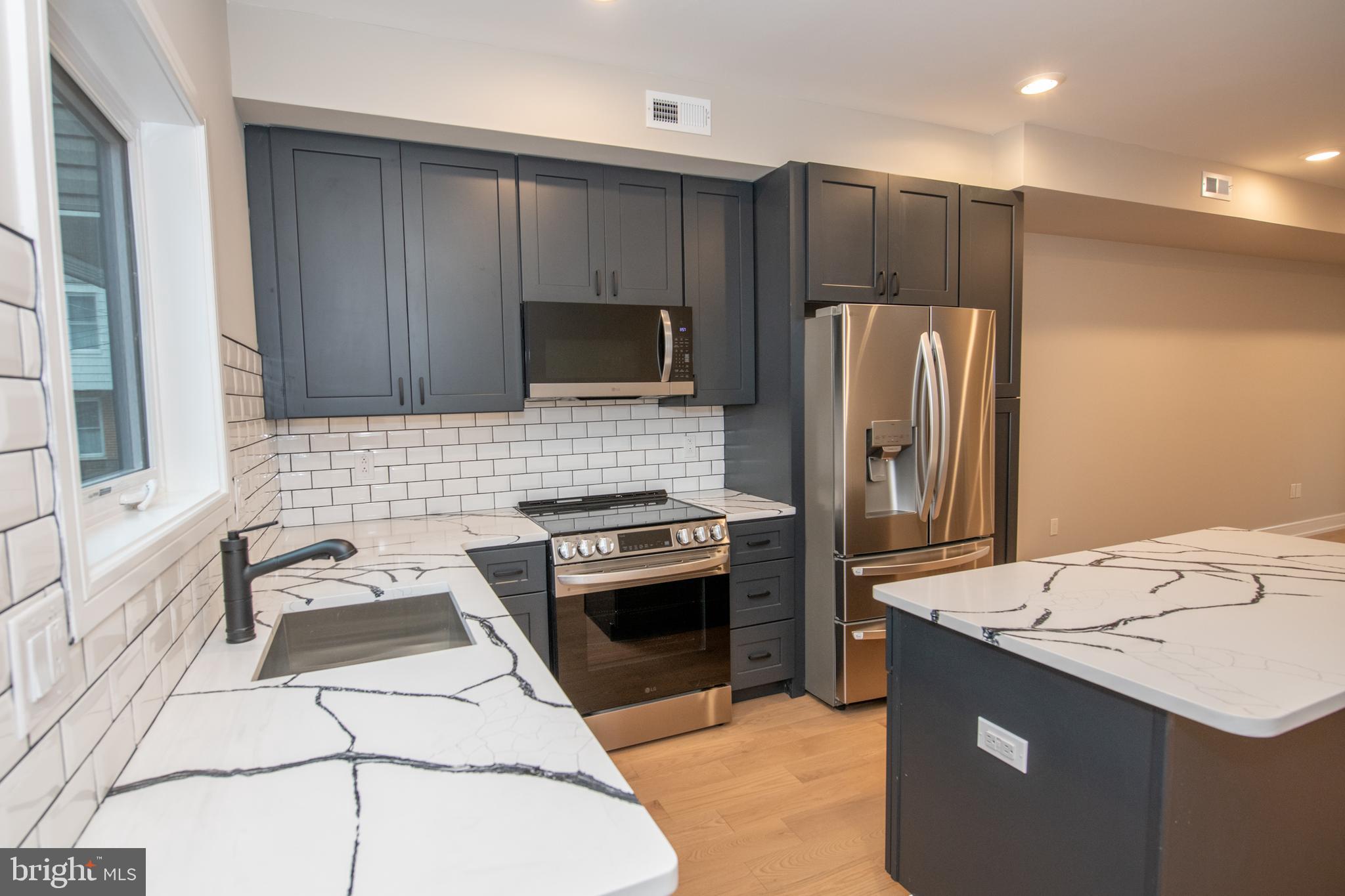 SOUTH KENSINGTON - Residential