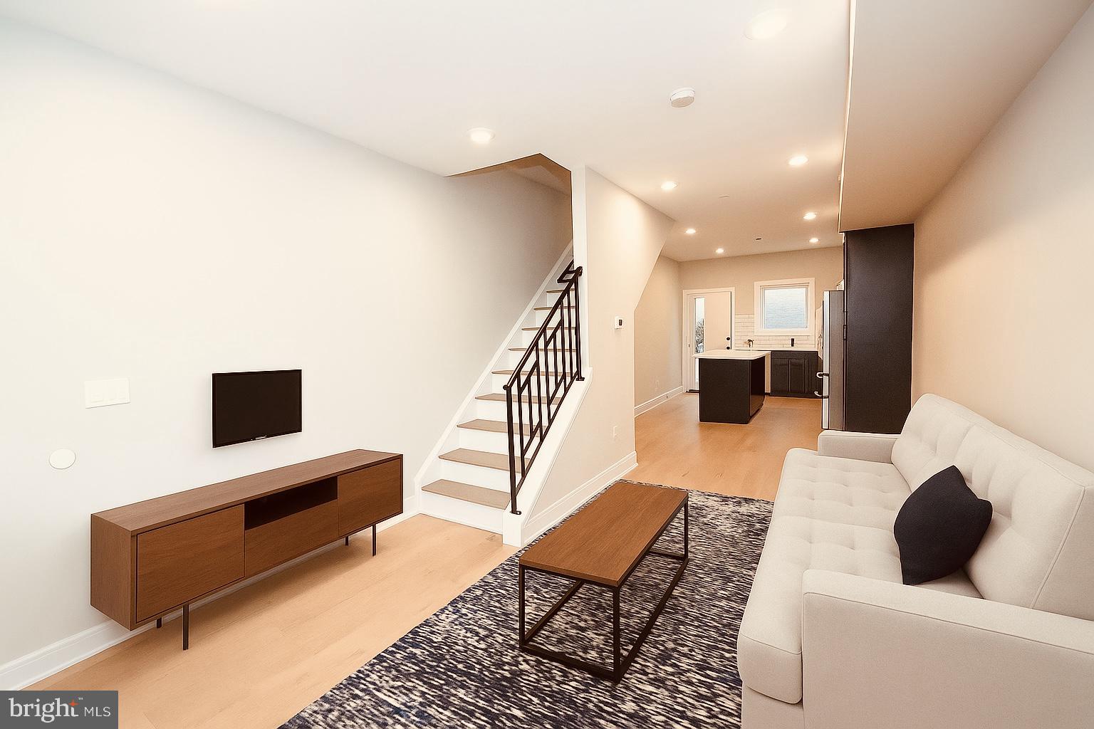 SOUTH KENSINGTON - Residential