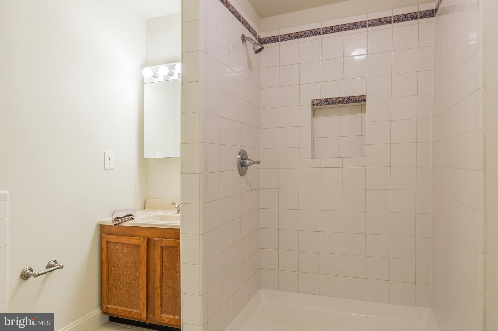 FAIR OAKS ESTATES - Residential