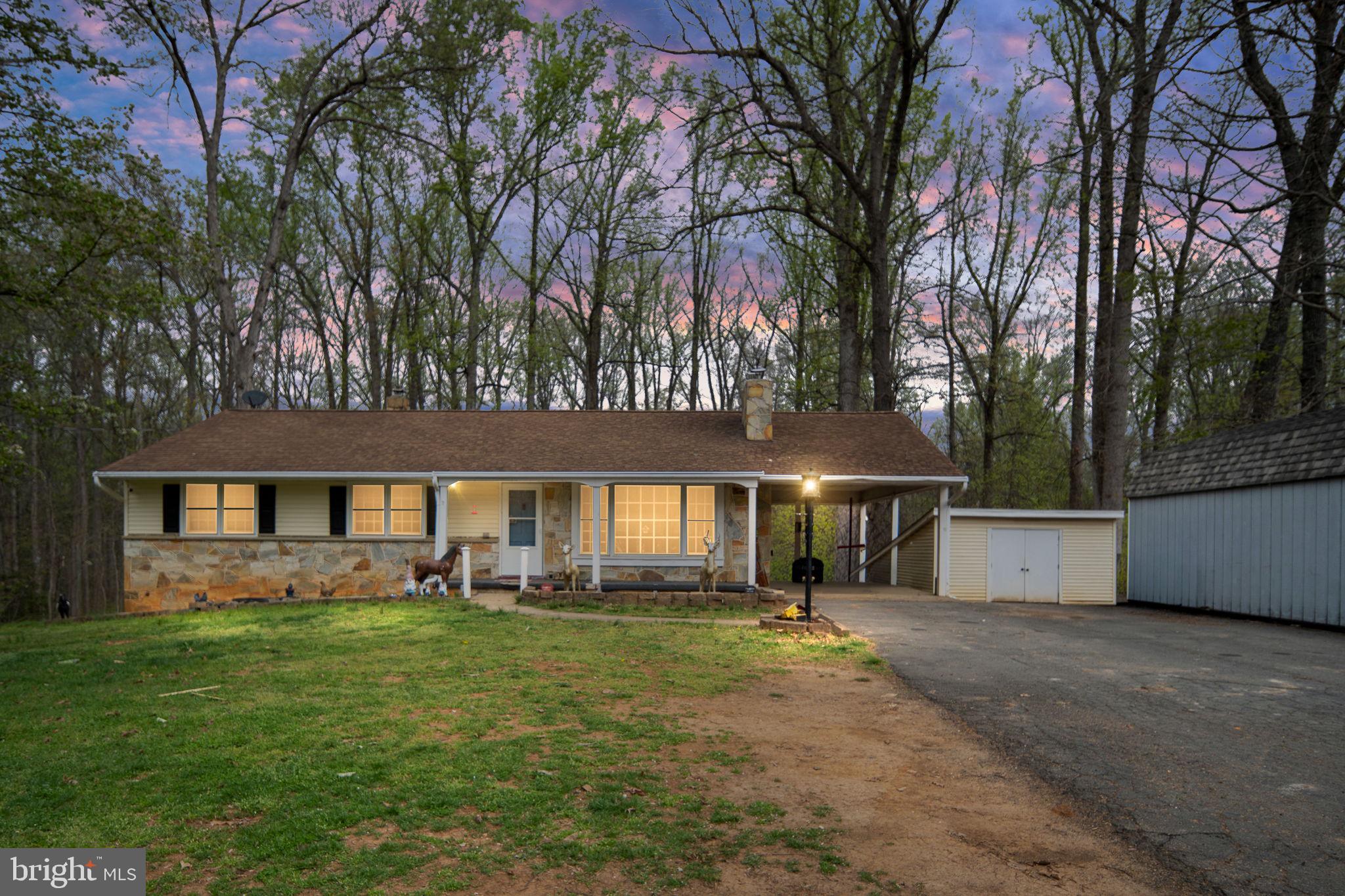 60 RICHARDS FERRY ROAD