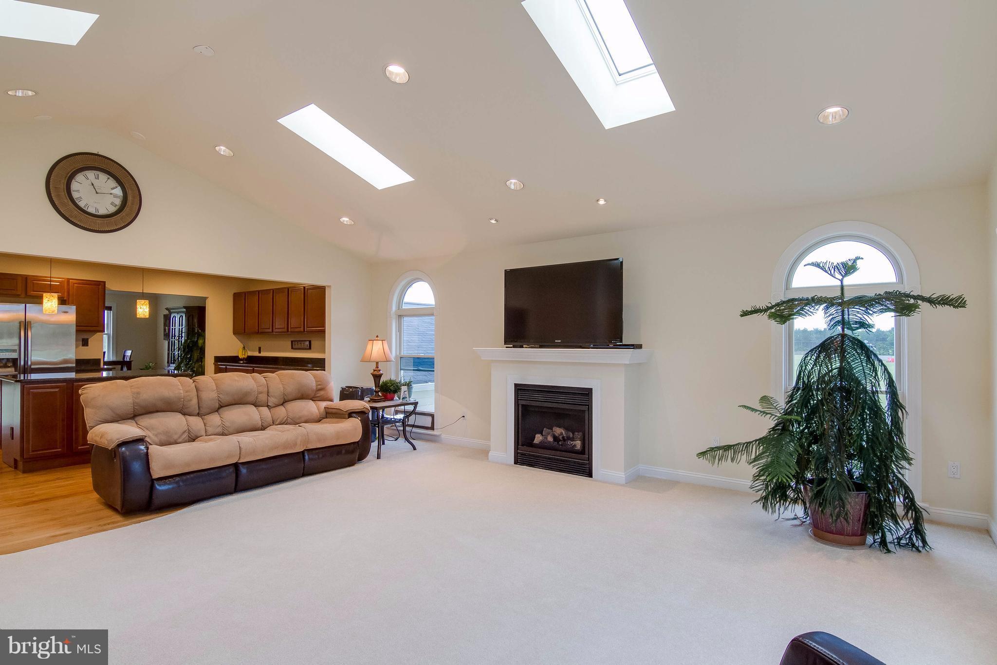 HIGHLAND FARM - Residential