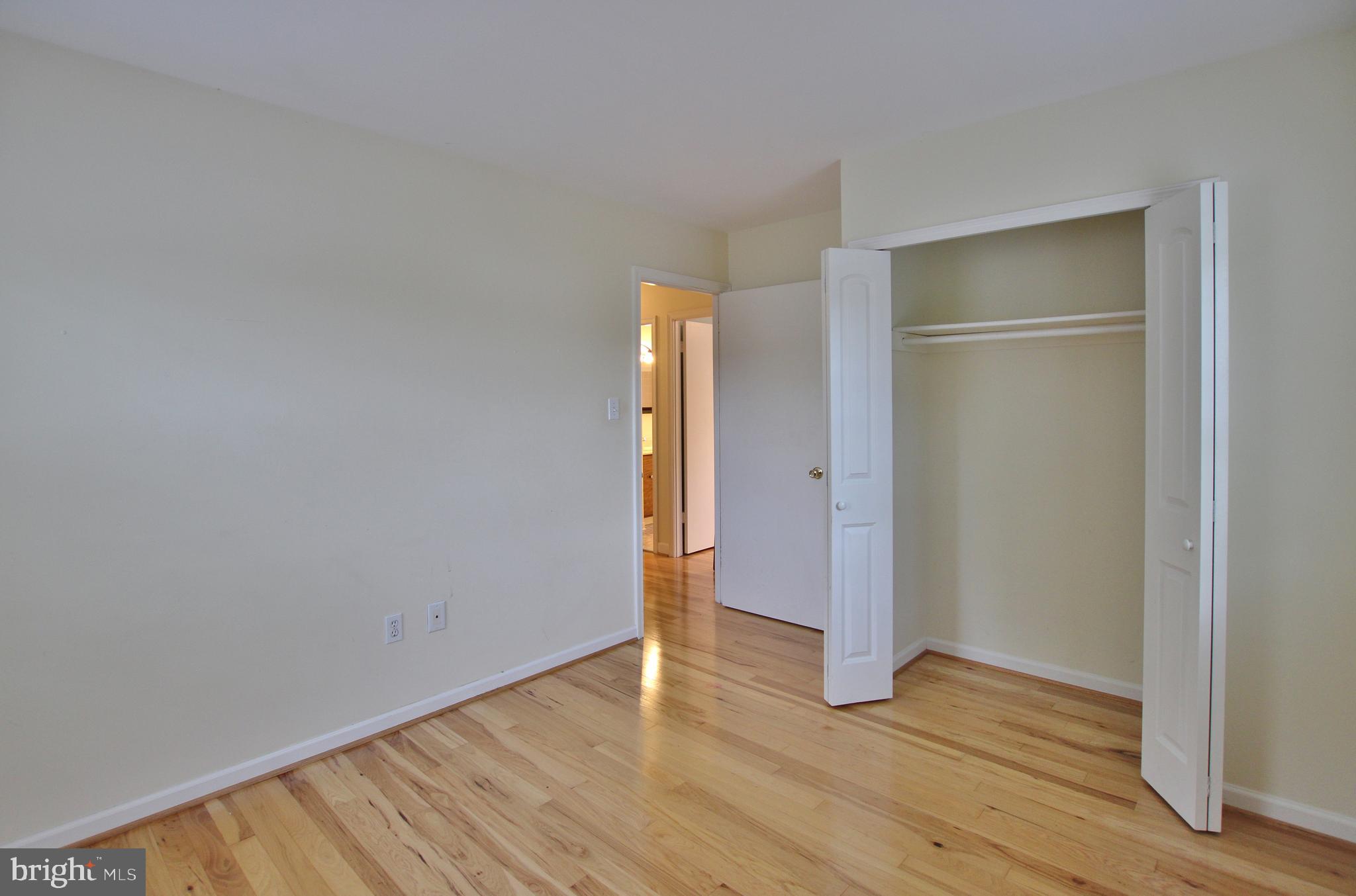 LAKE RIDGE- OAKWOOD - Residential Lease