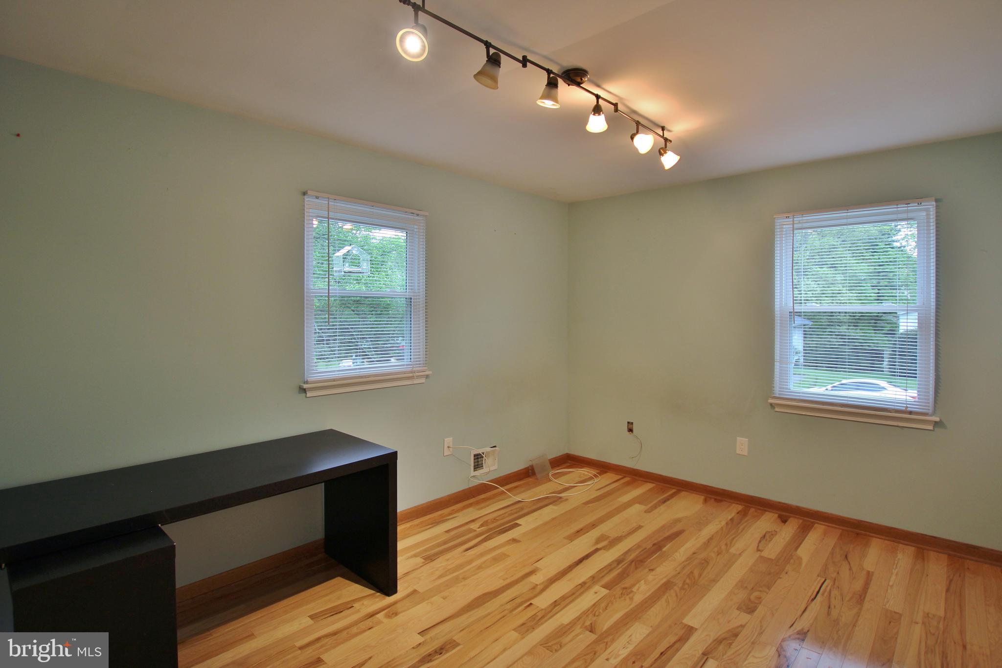 LAKE RIDGE- OAKWOOD - Residential Lease