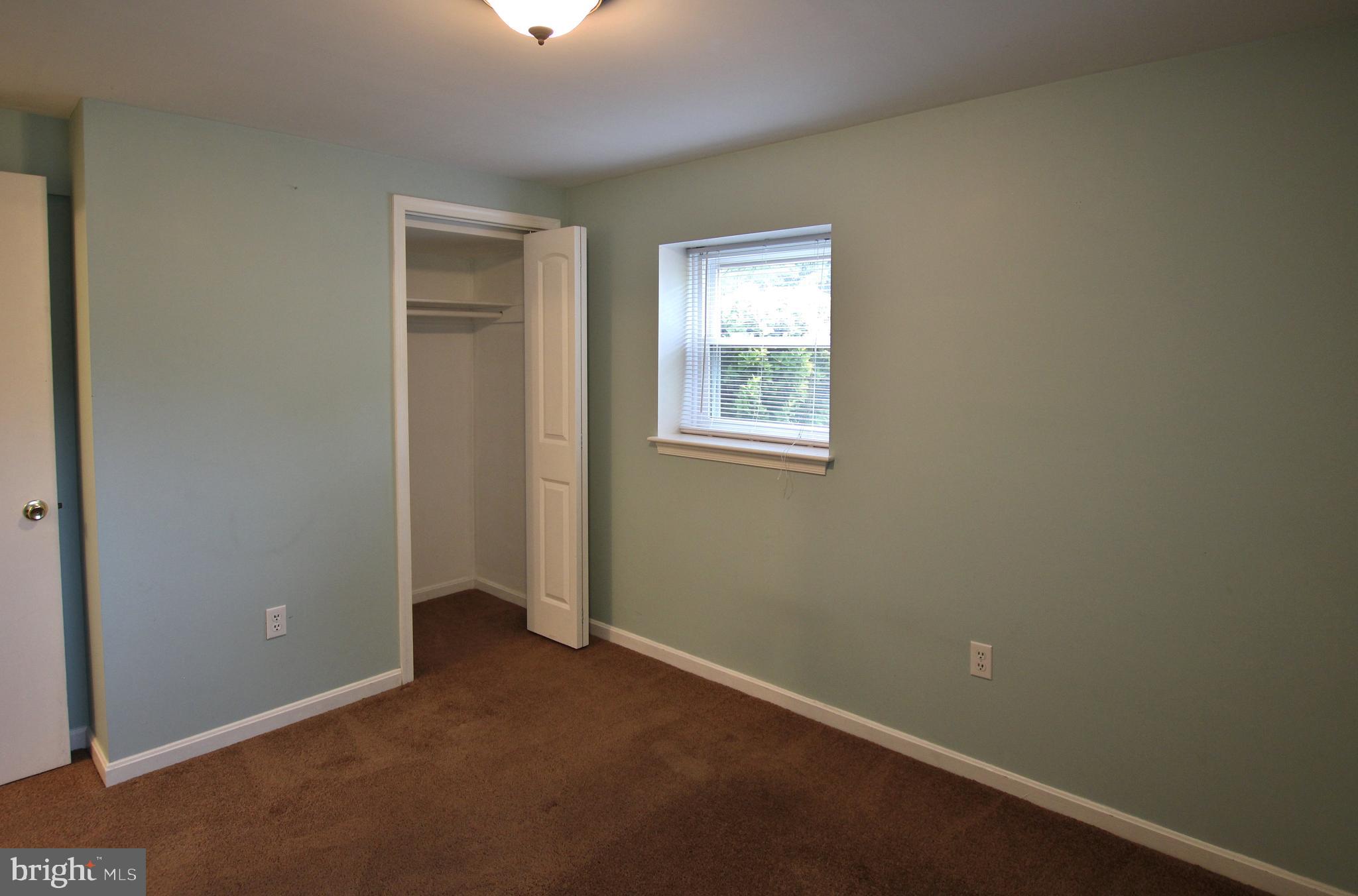 LAKE RIDGE- OAKWOOD - Residential Lease