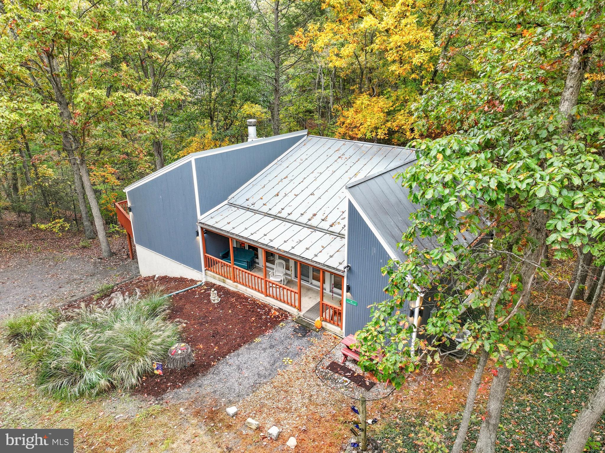 16 SPRUCE HOLLOW ROAD