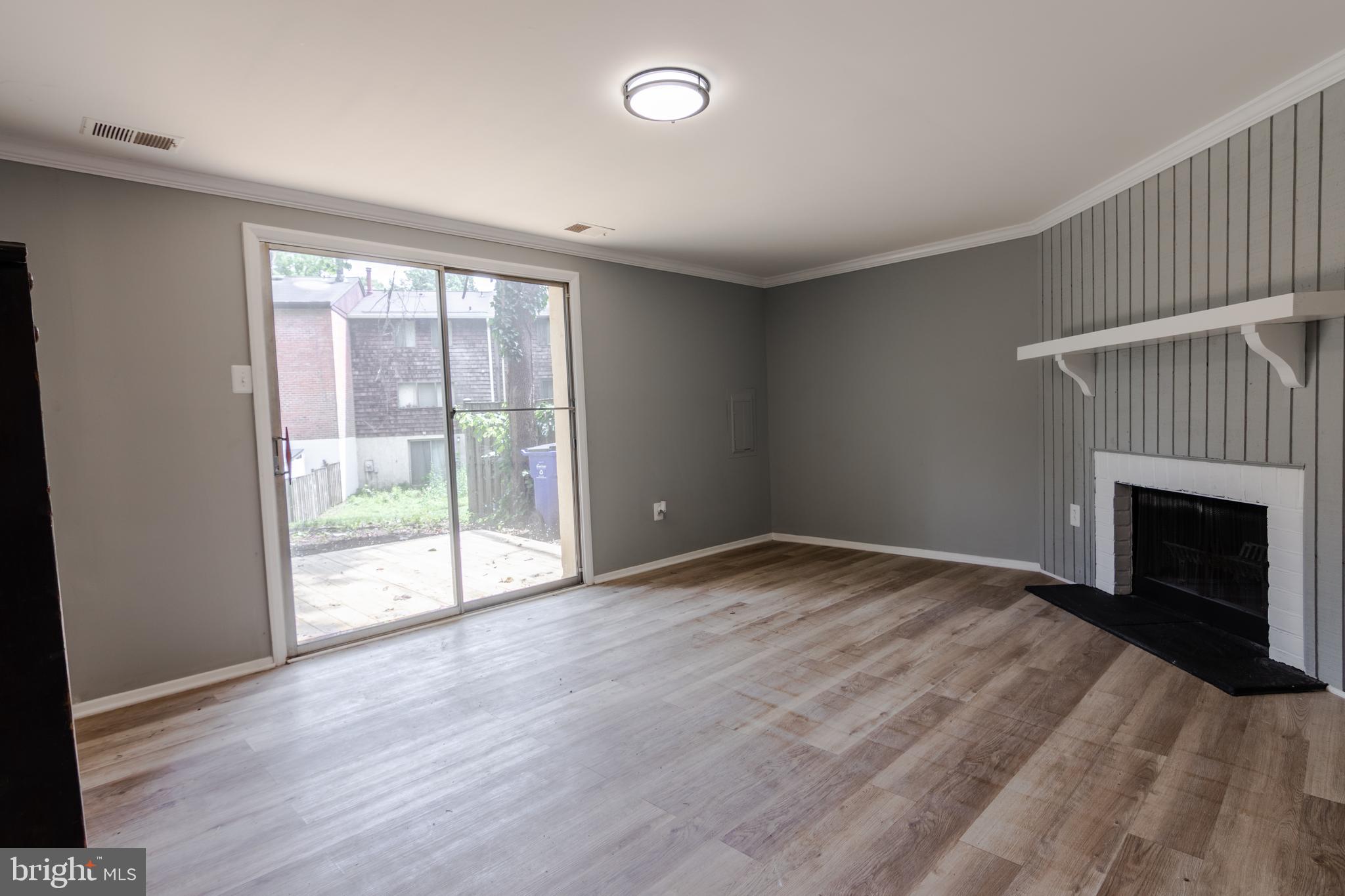 VILLAGE OF OWEN BROWN - Residential