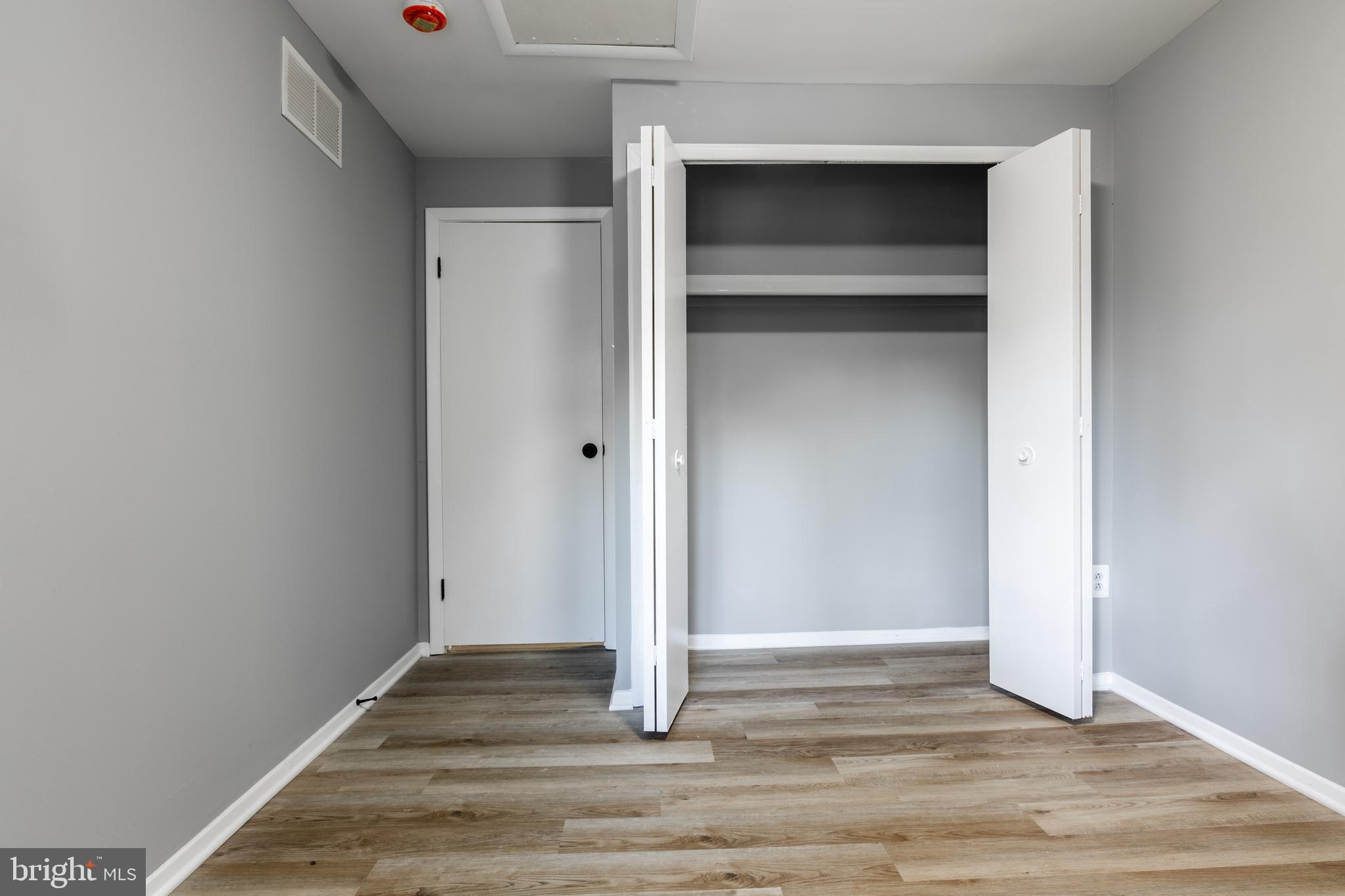 VILLAGE OF OWEN BROWN - Residential