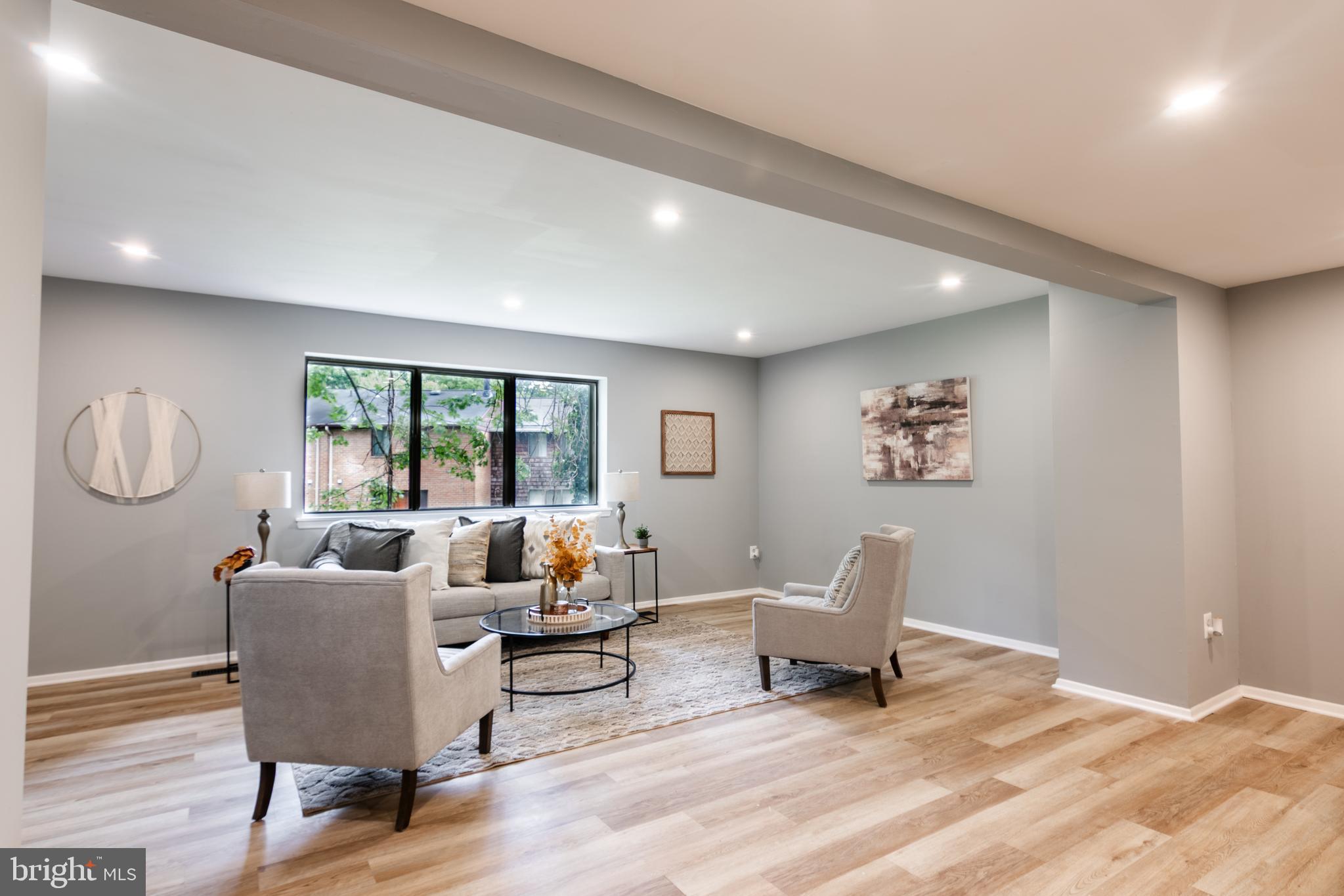 VILLAGE OF OWEN BROWN - Residential