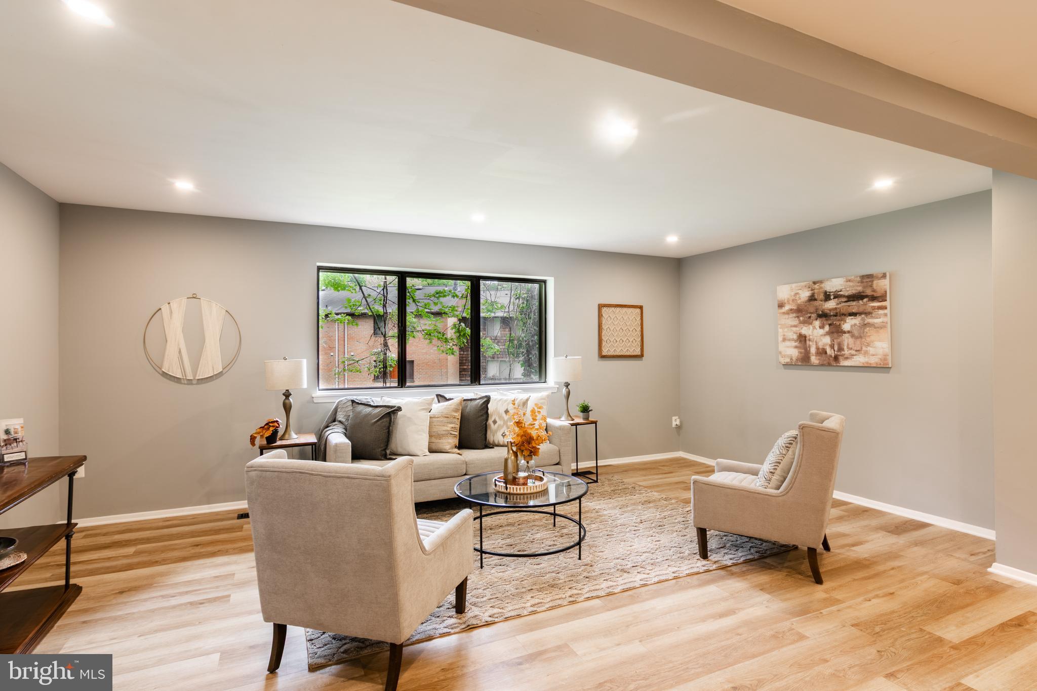 VILLAGE OF OWEN BROWN - Residential