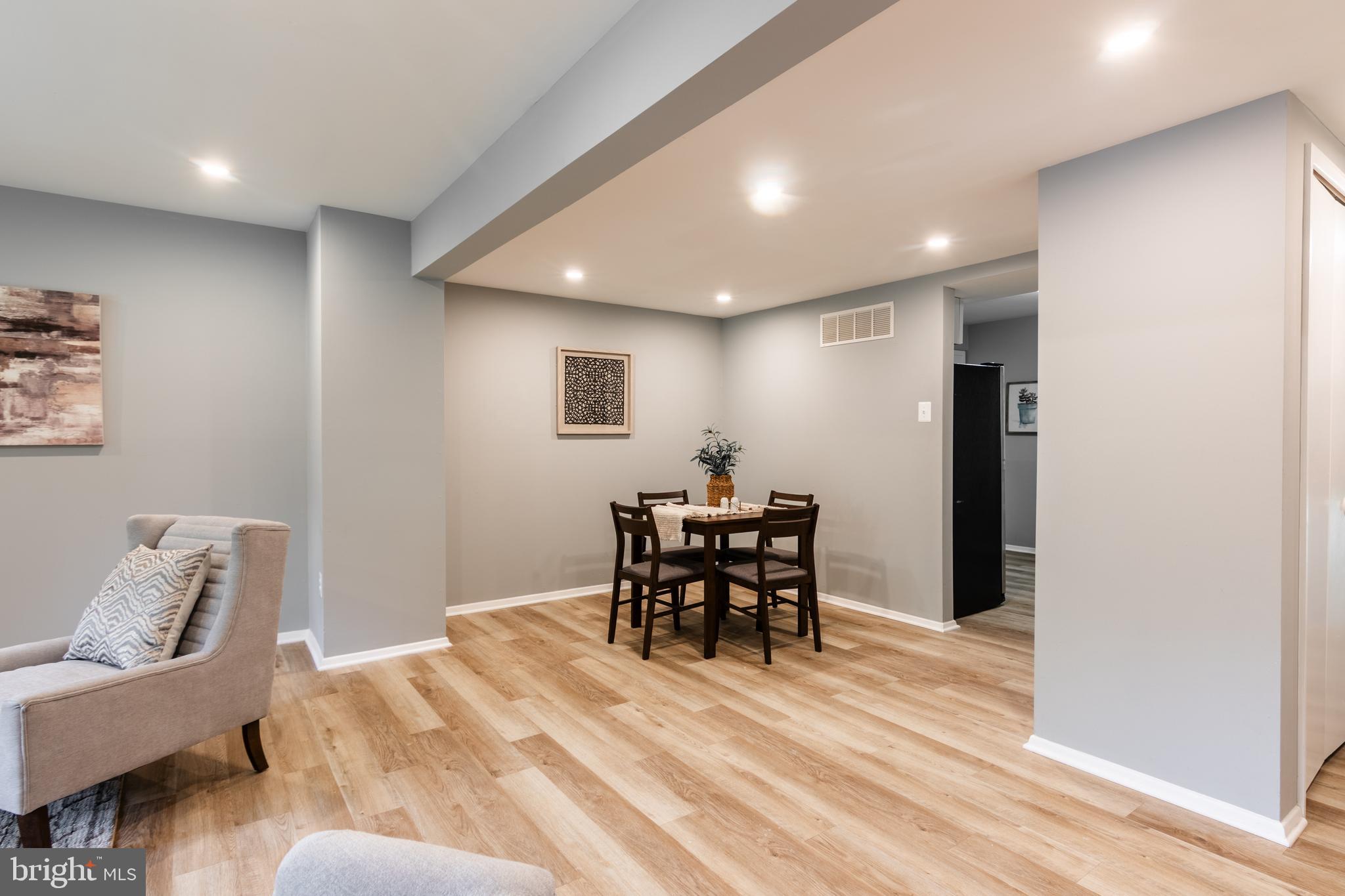 VILLAGE OF OWEN BROWN - Residential