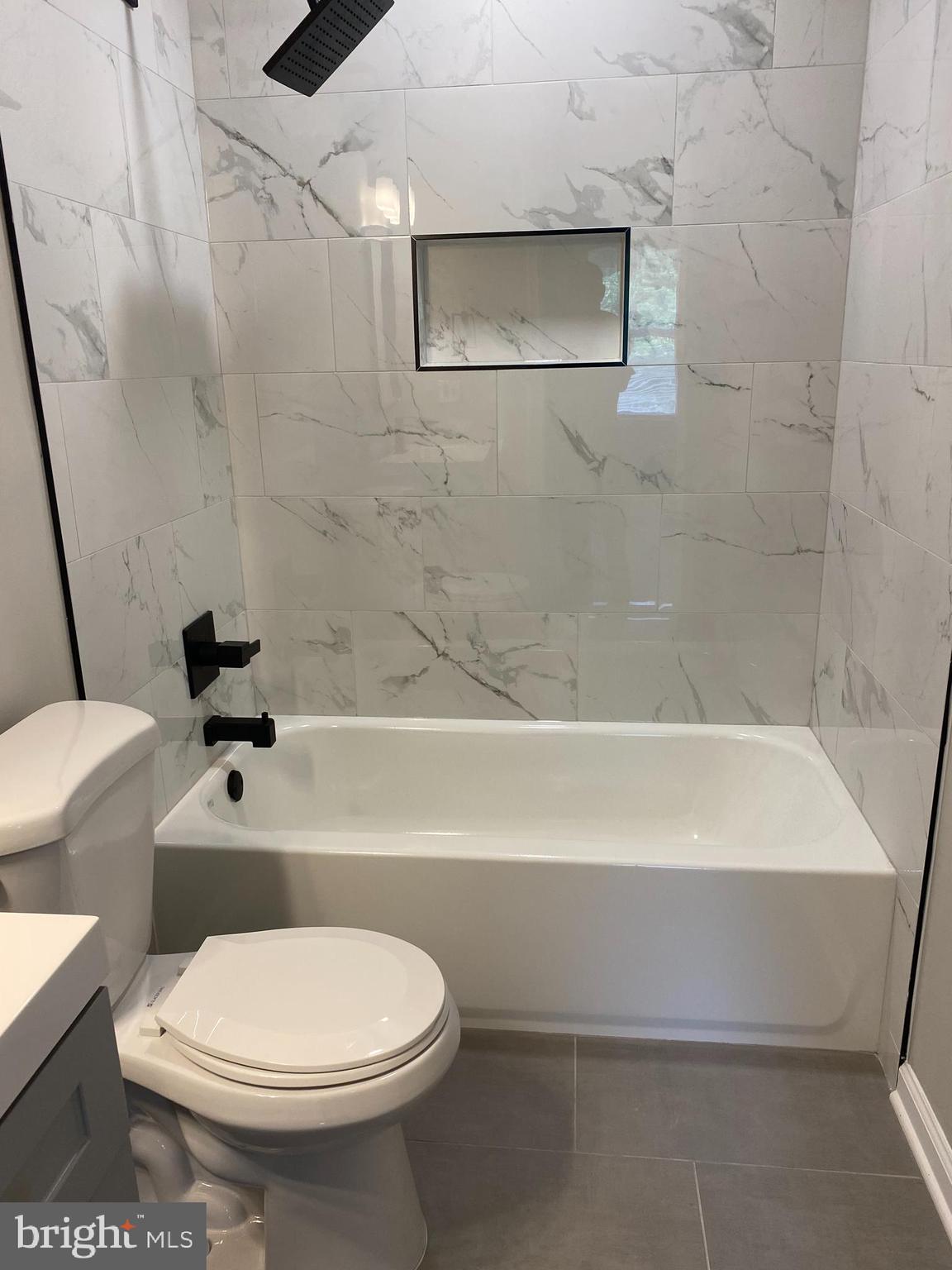 OLDE GREENWICH - Residential