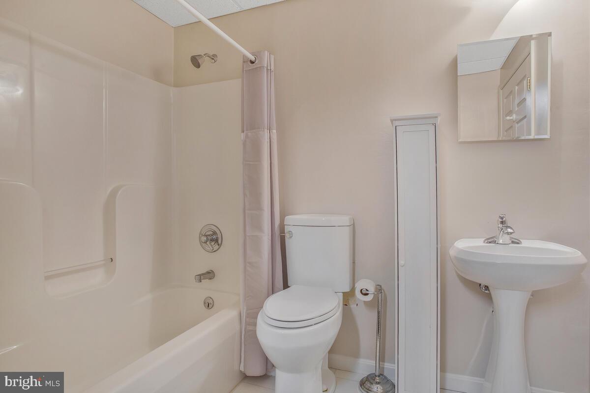 GREENVIEW WEST - Residential