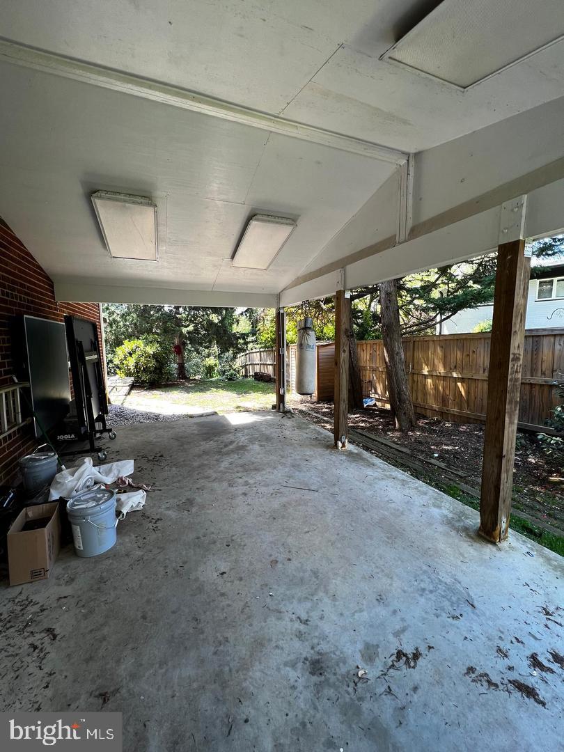 SLEEPY HOLLOW ESTATES - Residential Lease