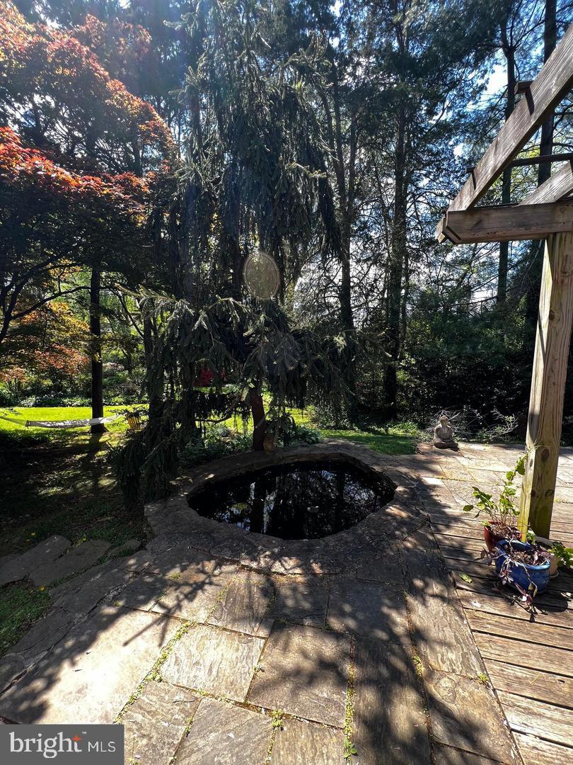 SLEEPY HOLLOW ESTATES - Residential Lease