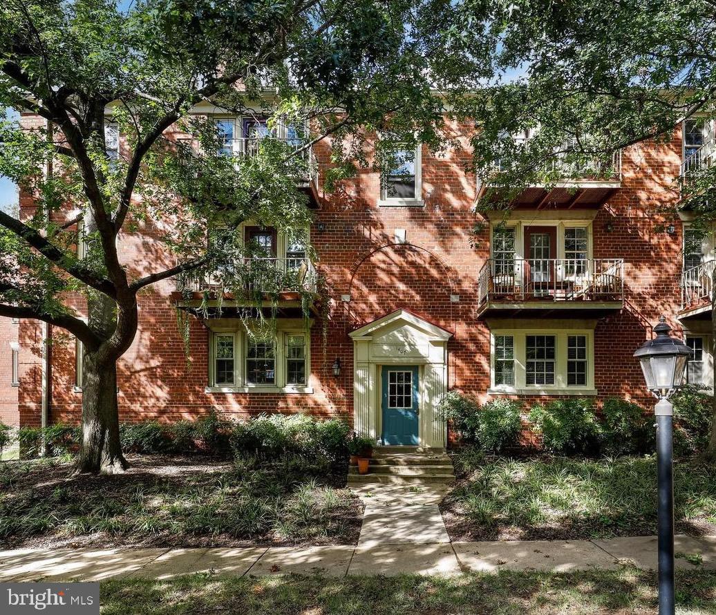 HARBOR TERRACE - Residential Lease