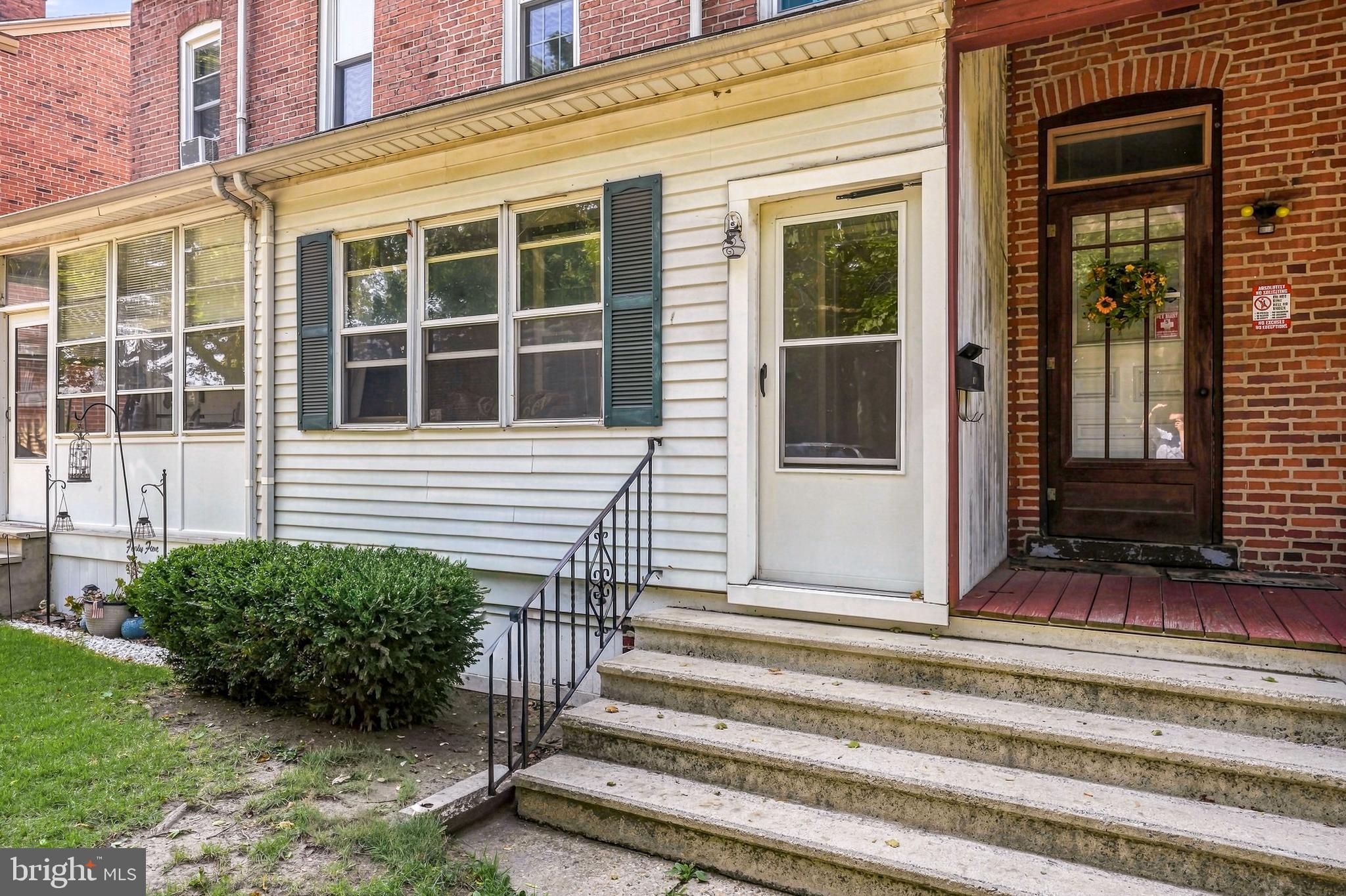 43 2ND AVENUE