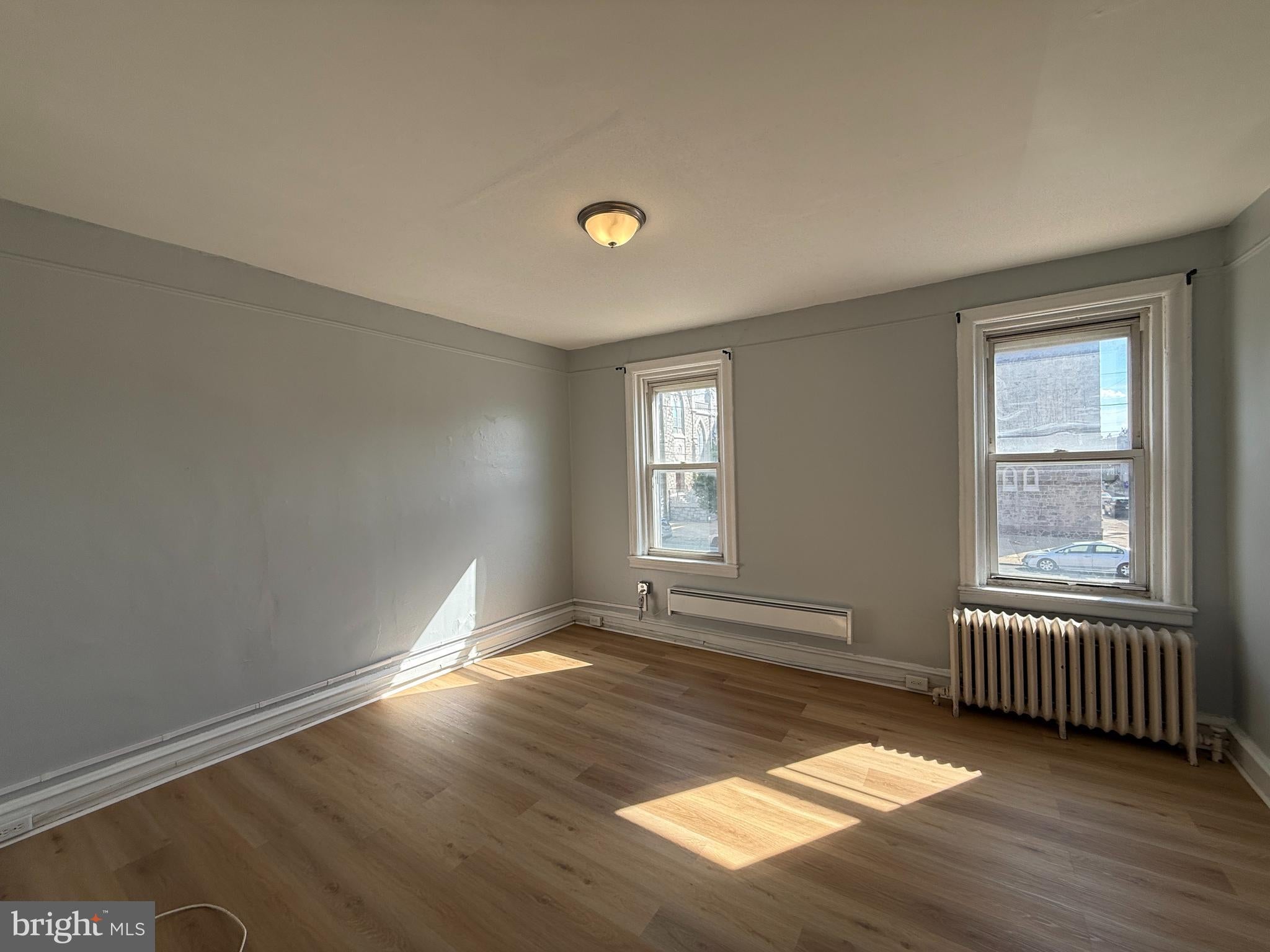 2423 E ALLEGHENY AVE 2