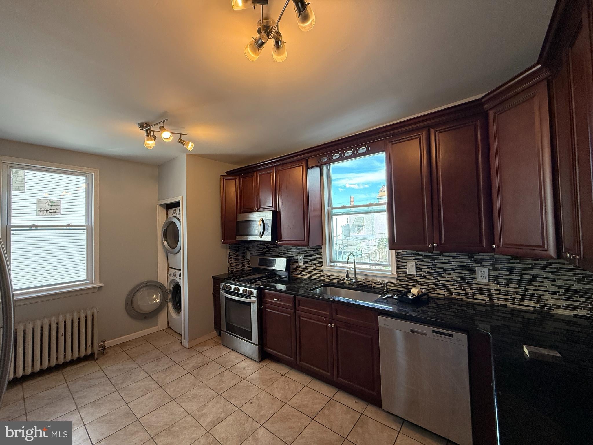 2423 E ALLEGHENY AVE 2