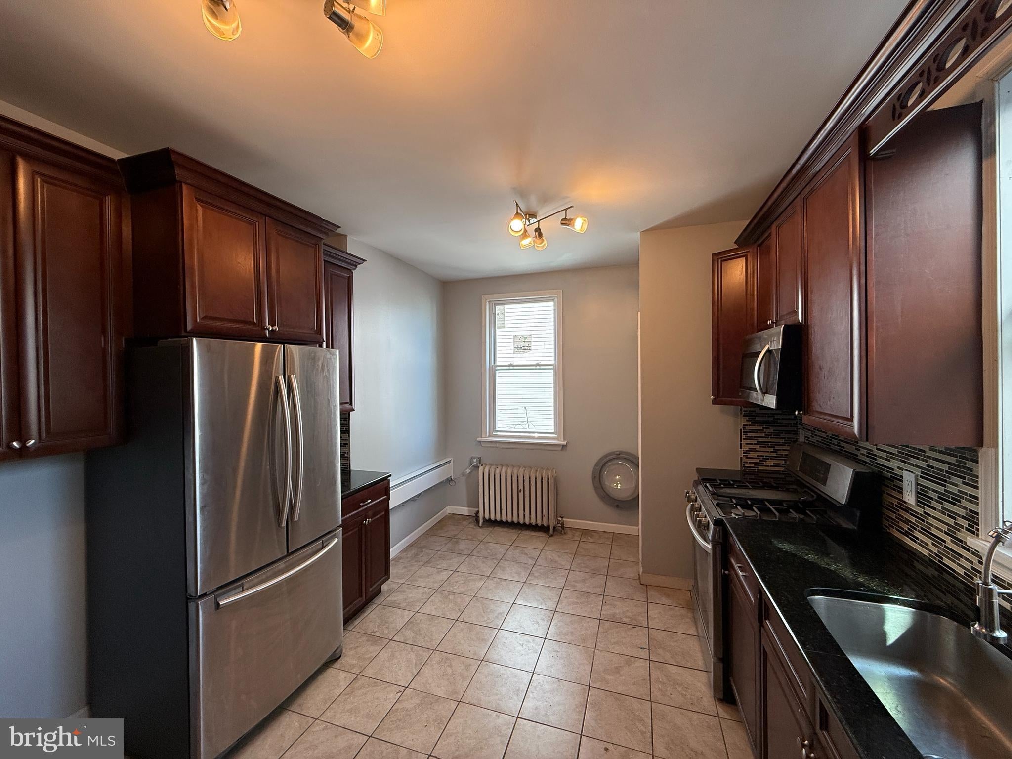 2423 E ALLEGHENY AVE 2