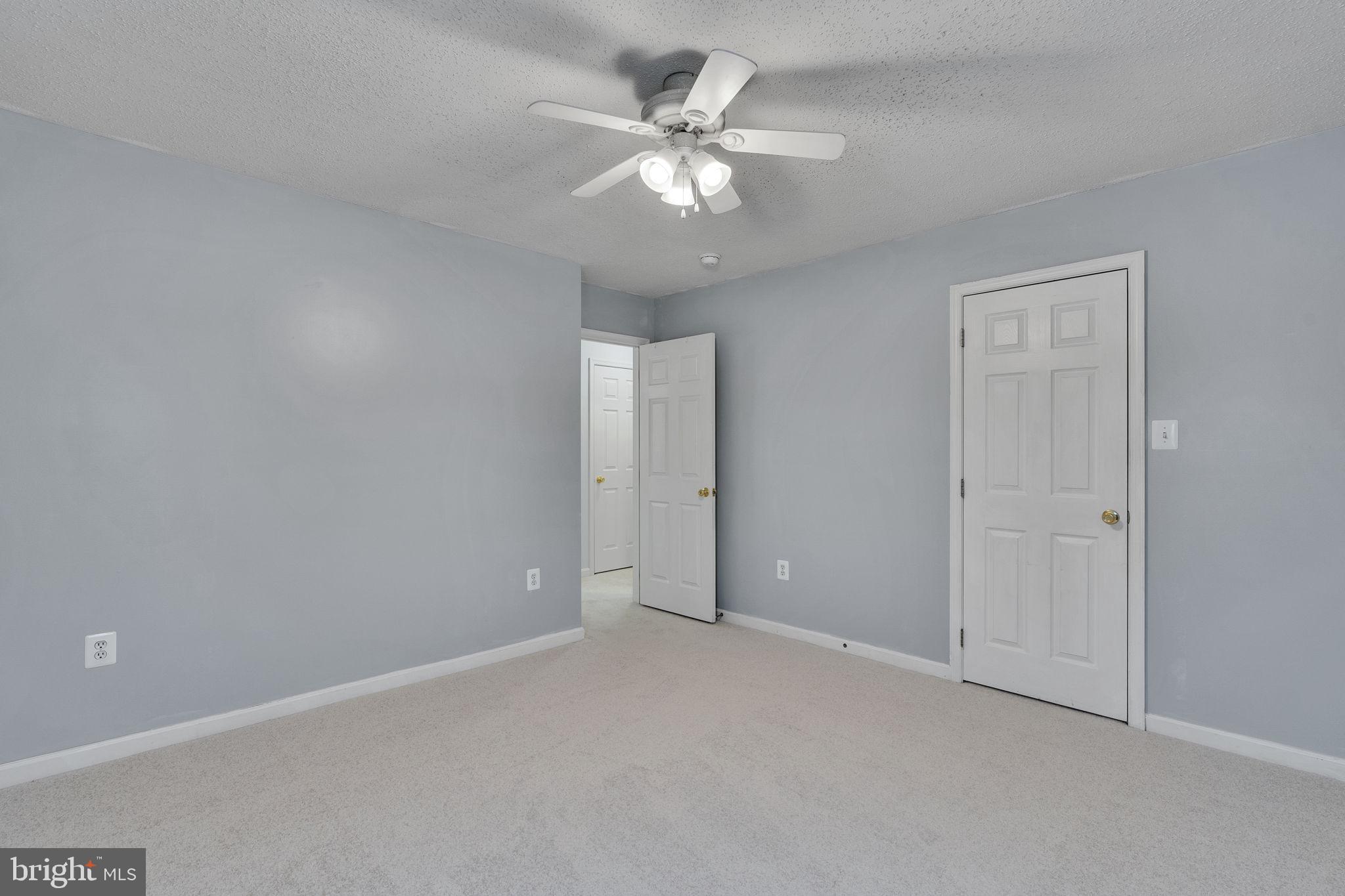 KINGS GRANT LA PLATA - Residential