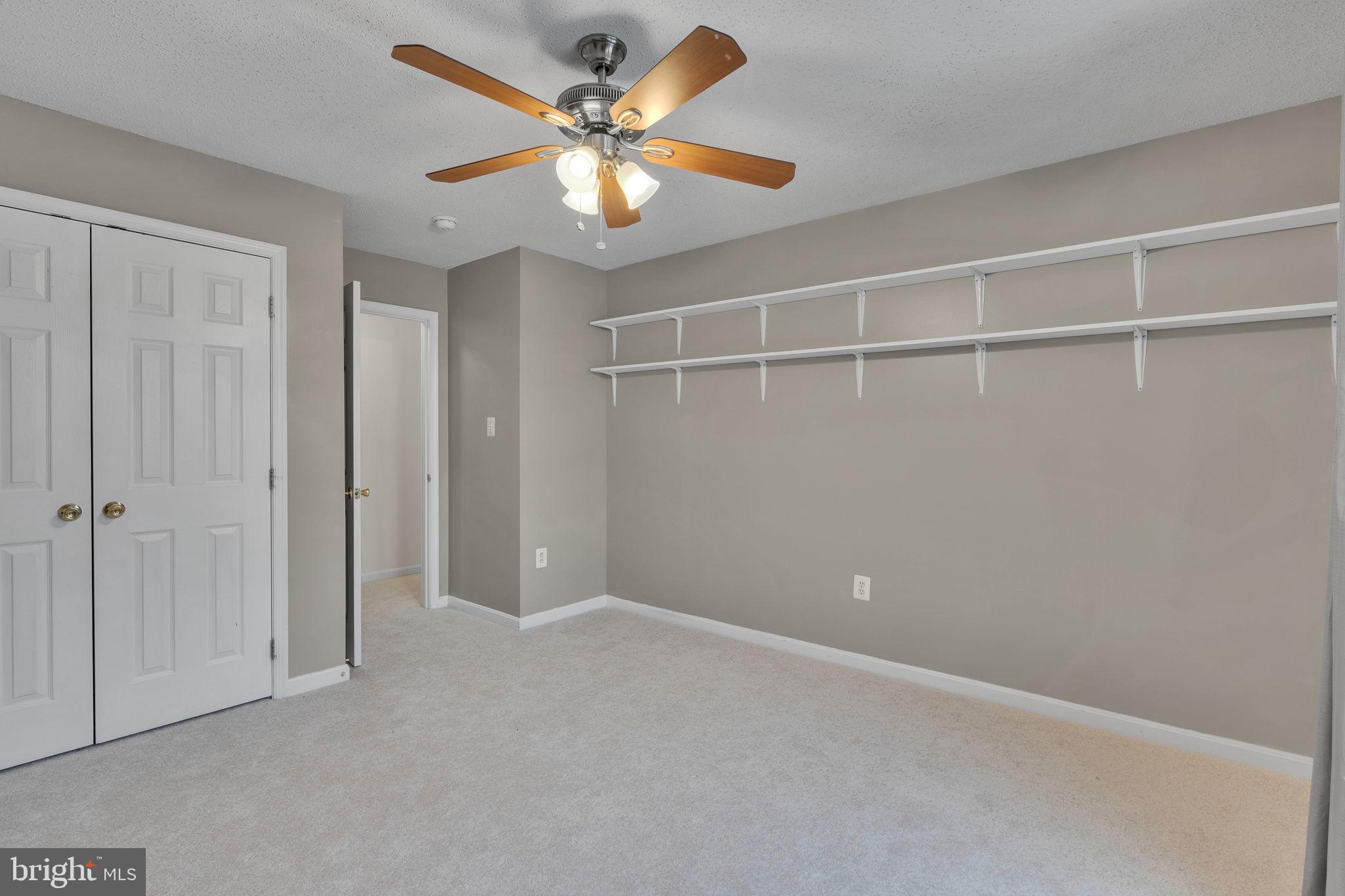 KINGS GRANT LA PLATA - Residential