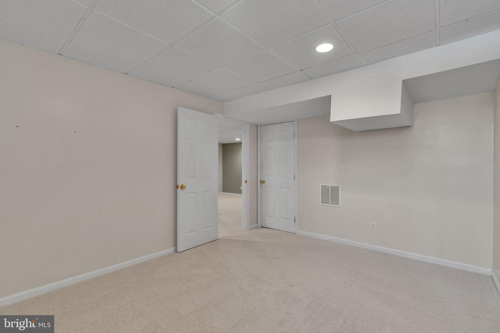 KINGS GRANT LA PLATA - Residential