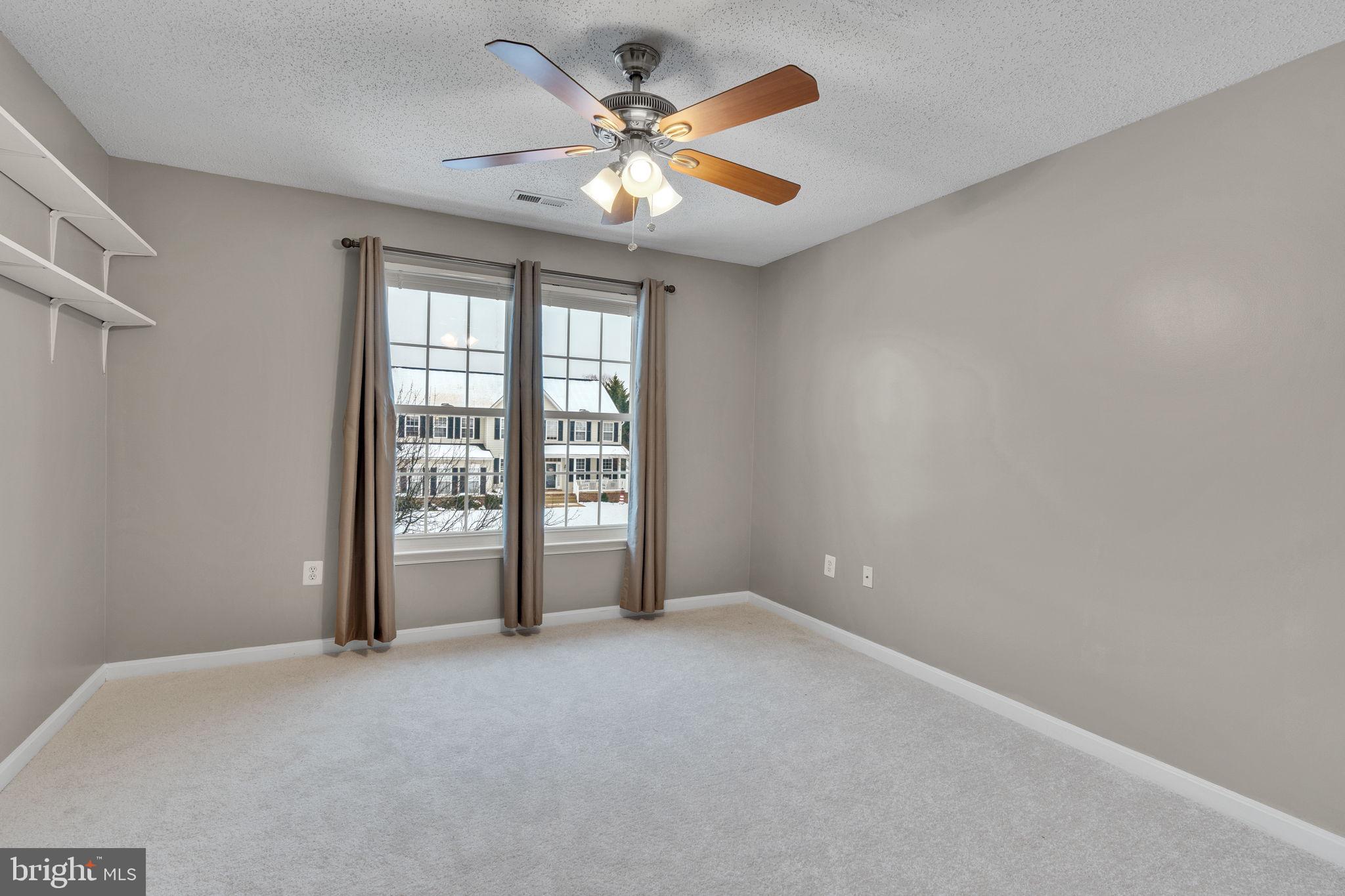 KINGS GRANT LA PLATA - Residential