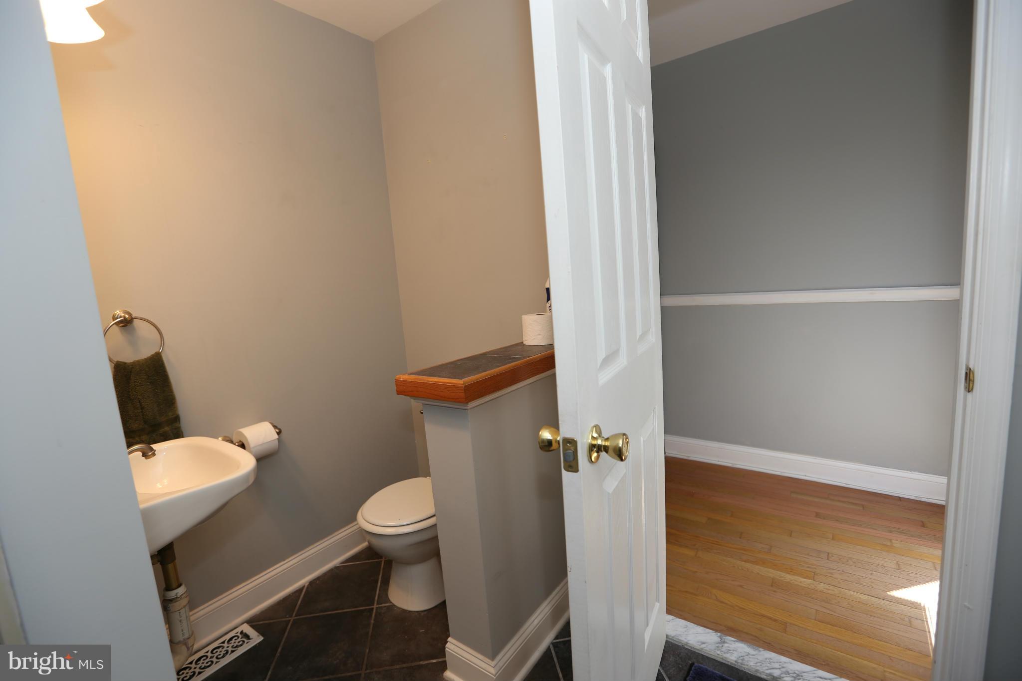 LOCUST POINT - Residential