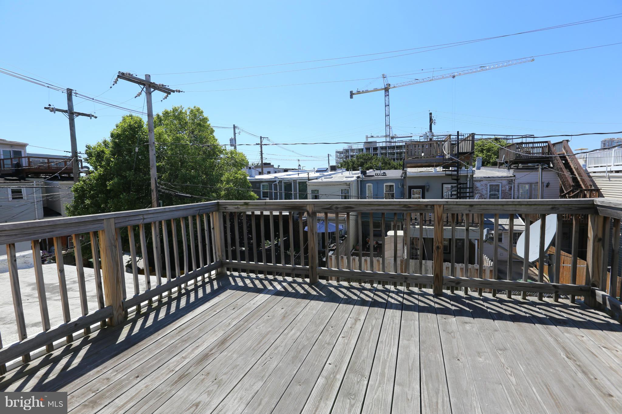 LOCUST POINT - Residential