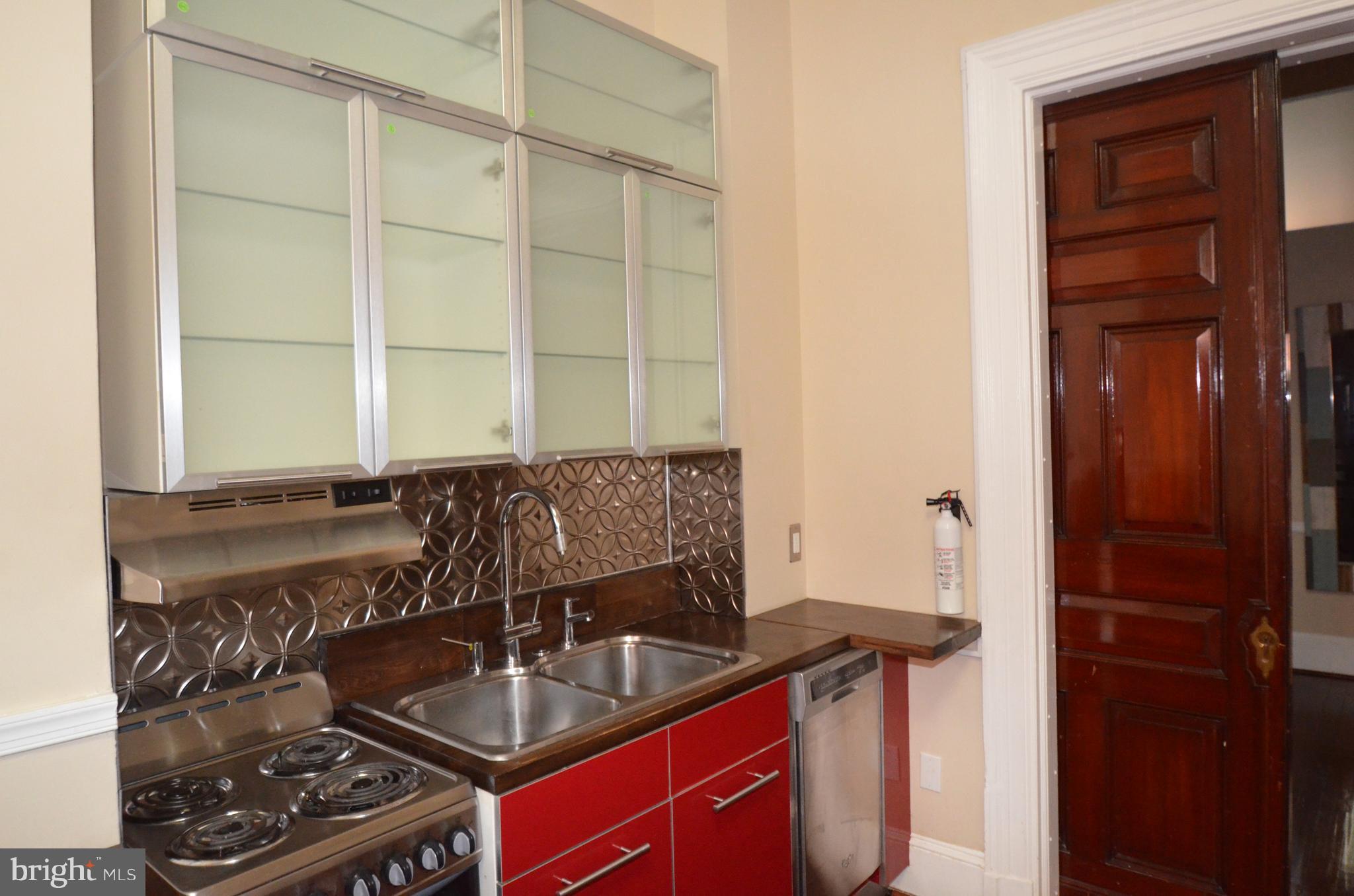 MOUNT VERNON PLACE HISTORIC DISTRICT - Residential Lease