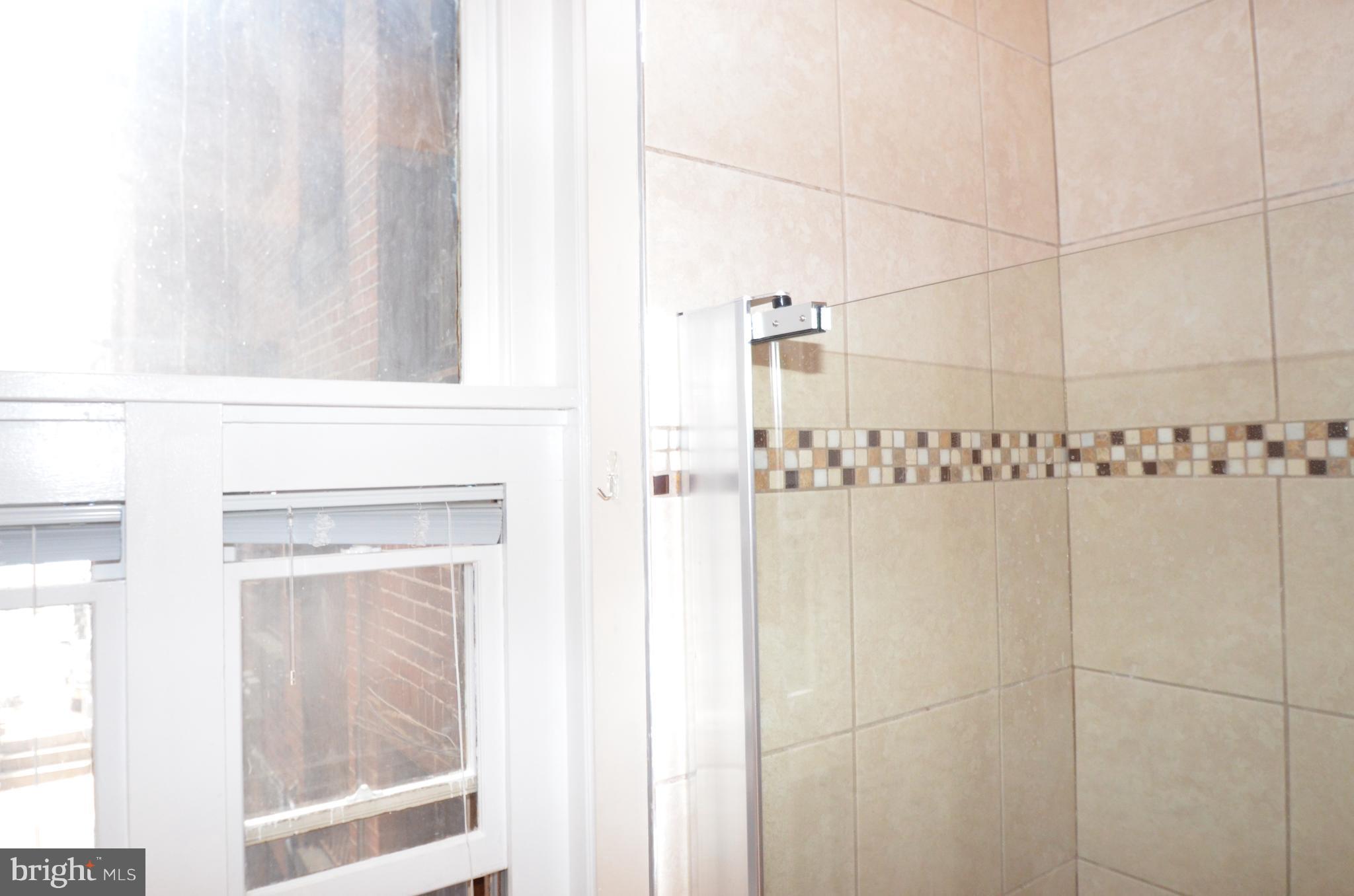 MOUNT VERNON PLACE HISTORIC DISTRICT - Residential Lease