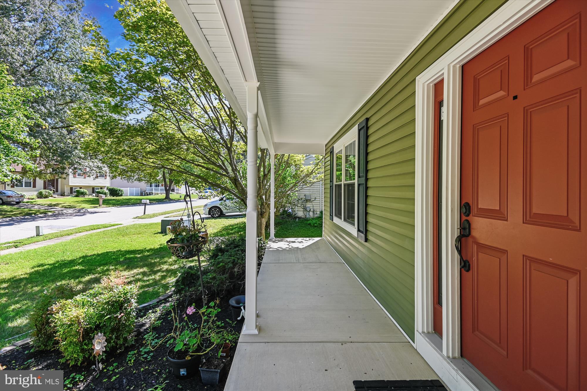 7992 FOXCHASE LANE