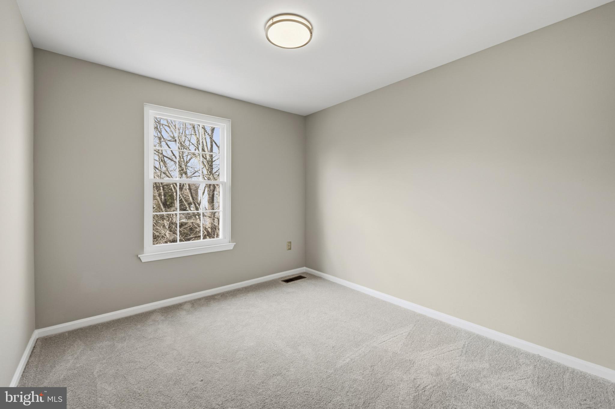 HALLOWELL - Residential