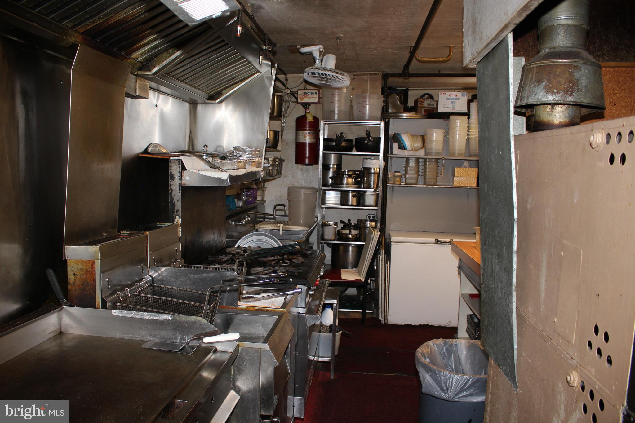 132 BROWNING RD W