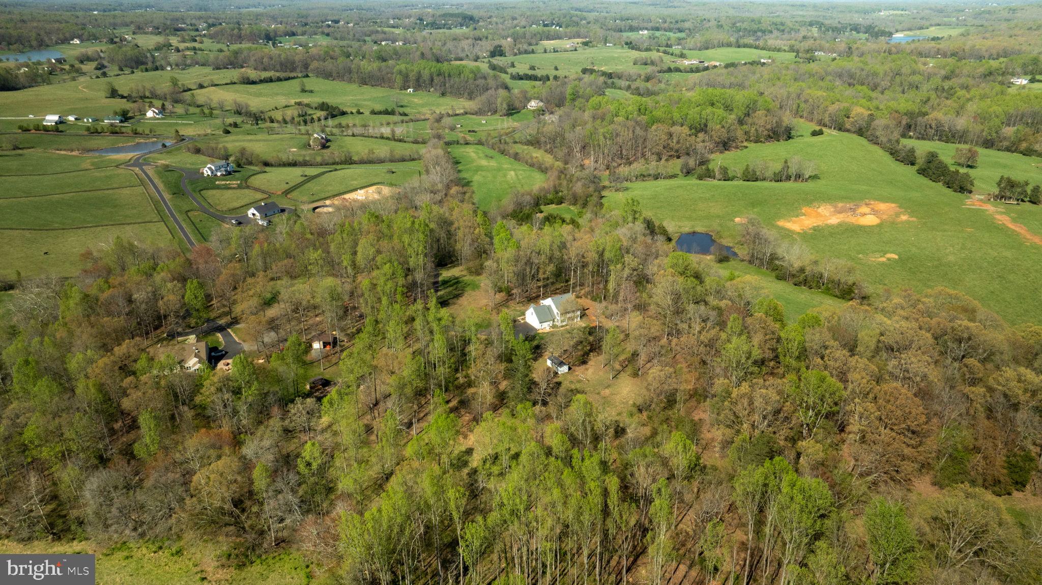 FOX GLEN EQUESTRIAN ESTATES - Residential