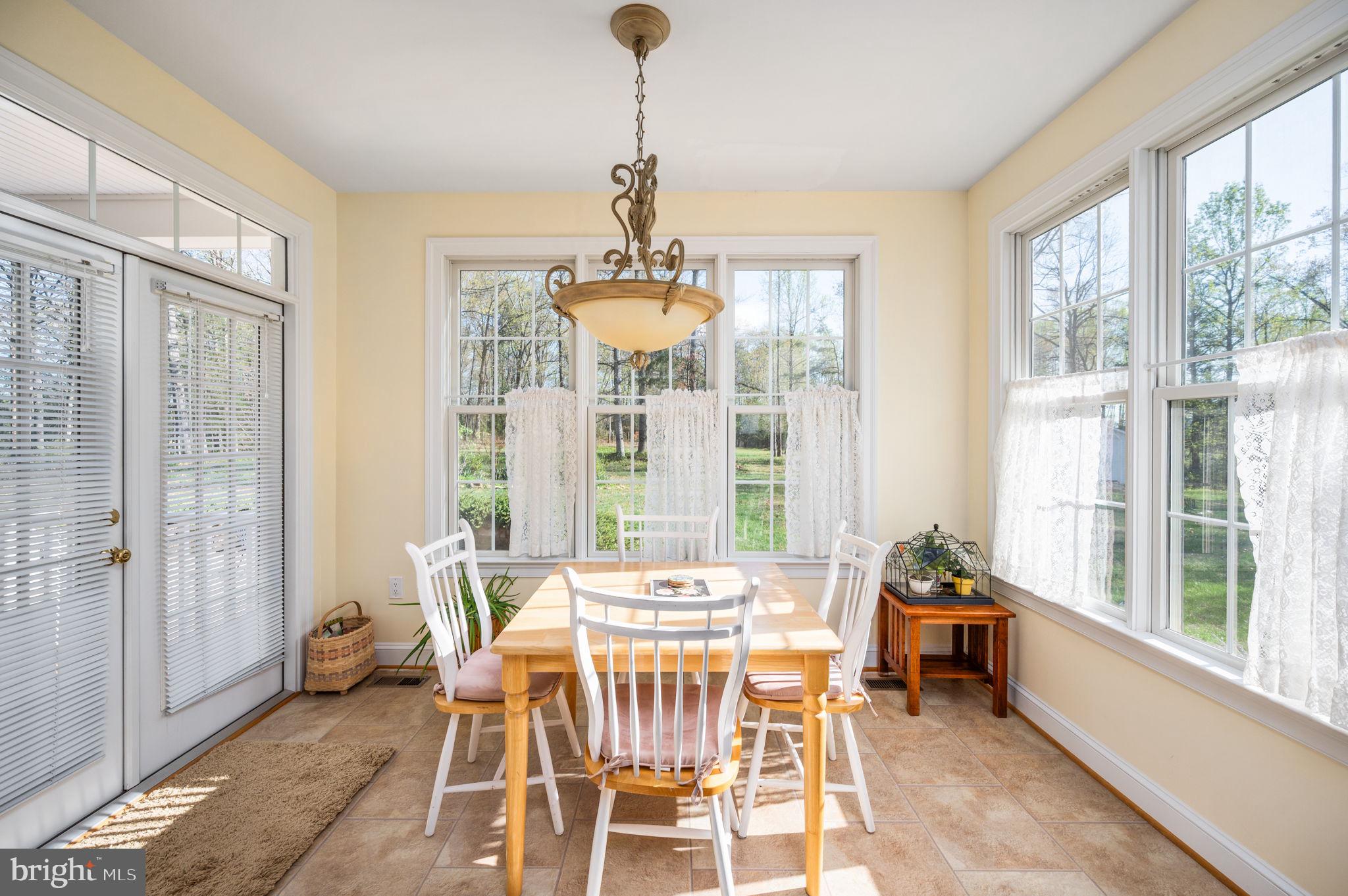 FOX GLEN EQUESTRIAN ESTATES - Residential