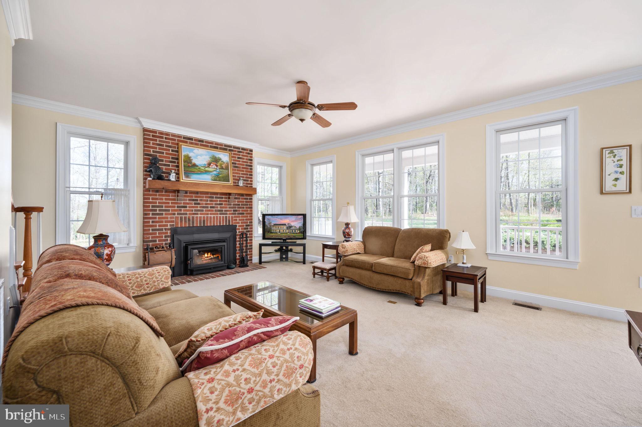 FOX GLEN EQUESTRIAN ESTATES - Residential