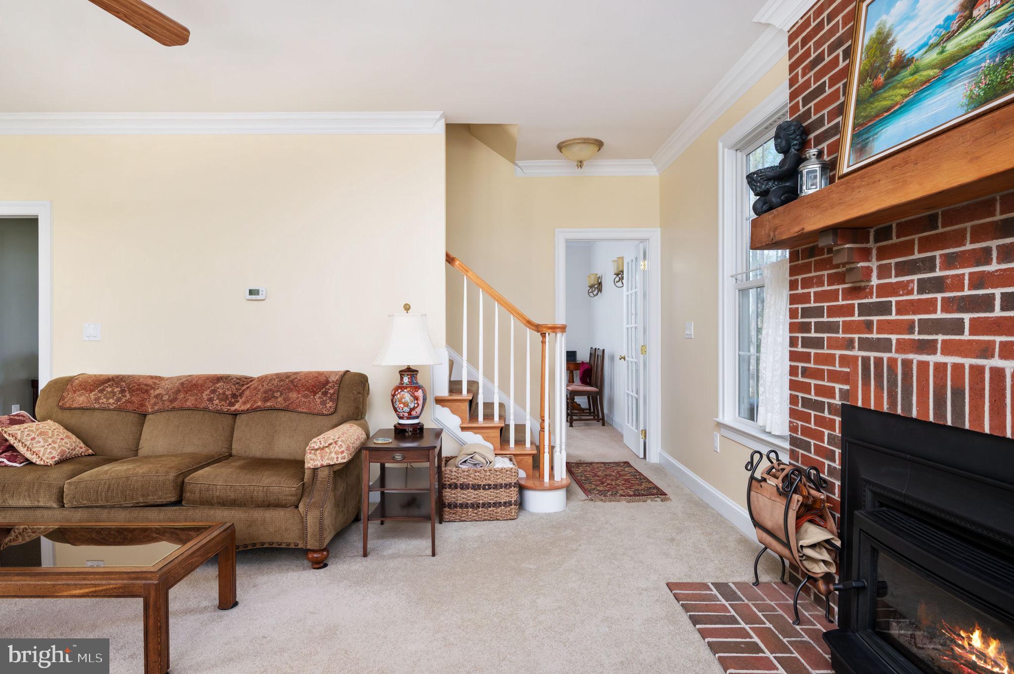 FOX GLEN EQUESTRIAN ESTATES - Residential