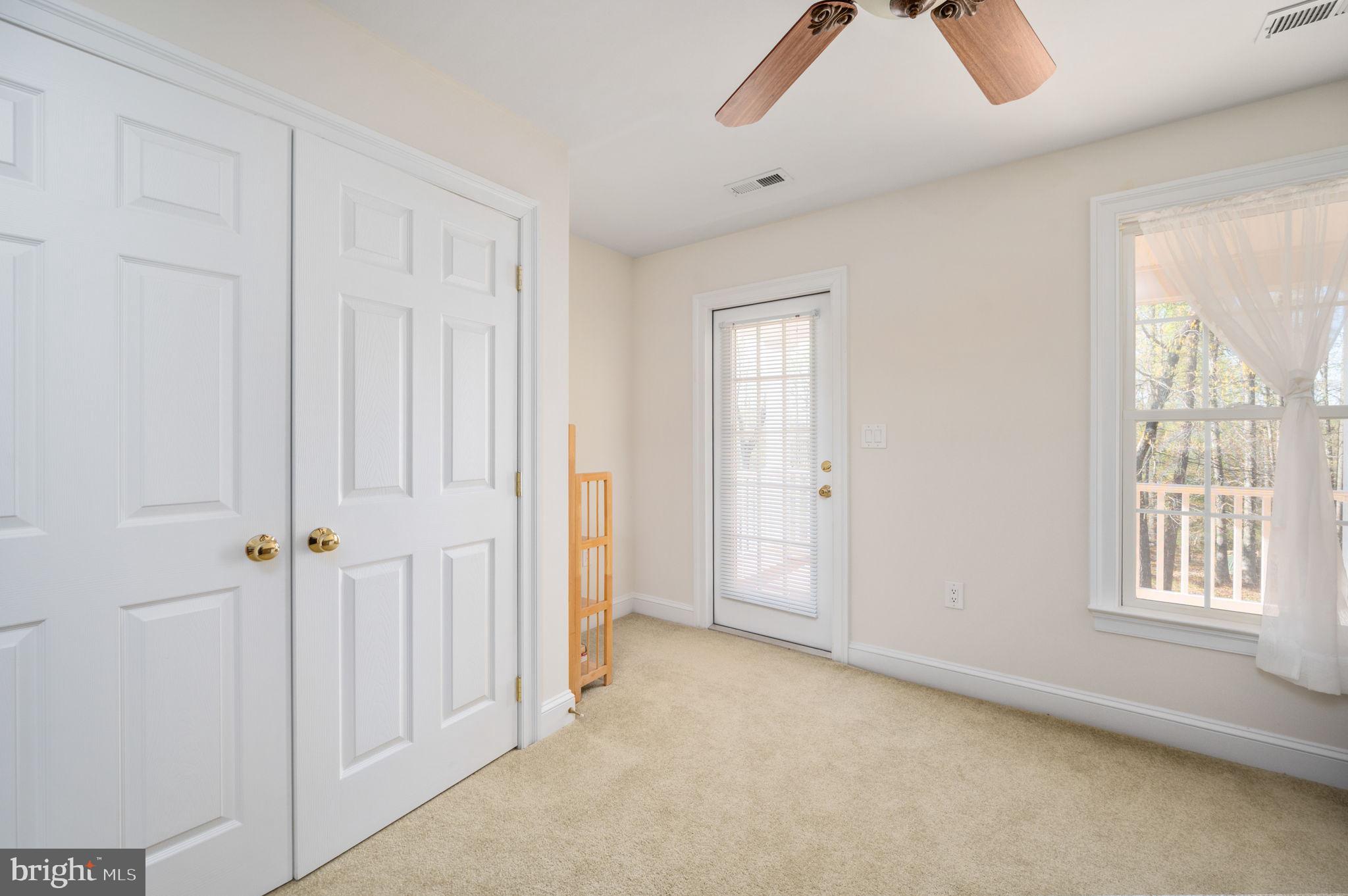 FOX GLEN EQUESTRIAN ESTATES - Residential